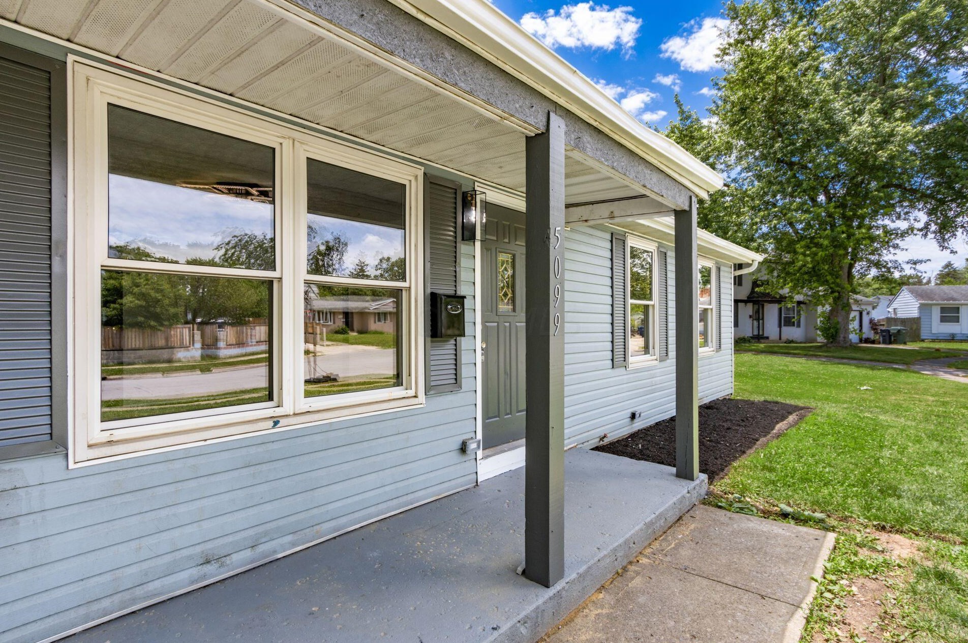 5099 Brush Rdg Ct, Columbus OH  exterior