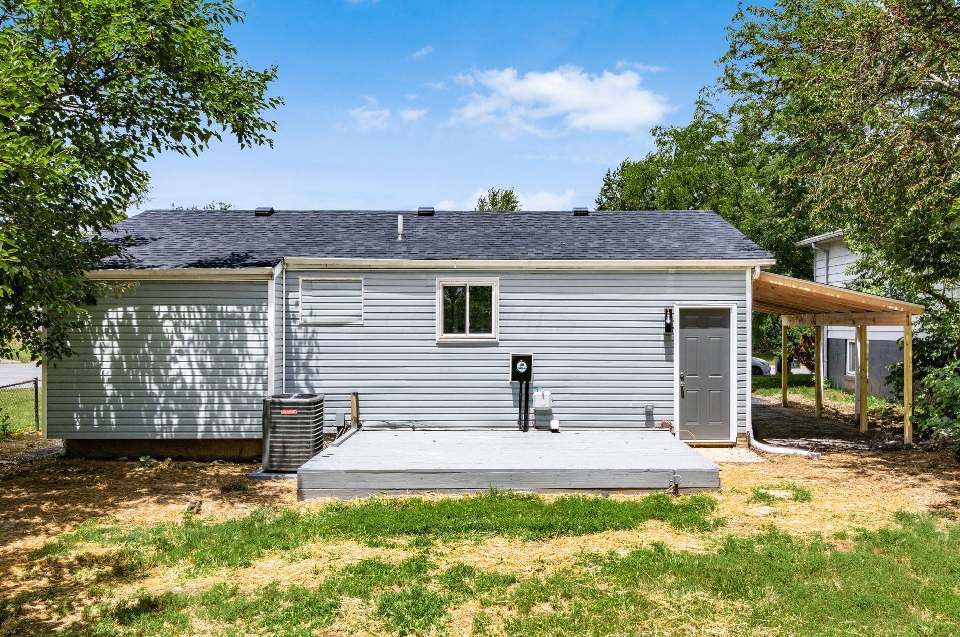 5099 Brush Rdg Ct, Columbus OH  exterior
