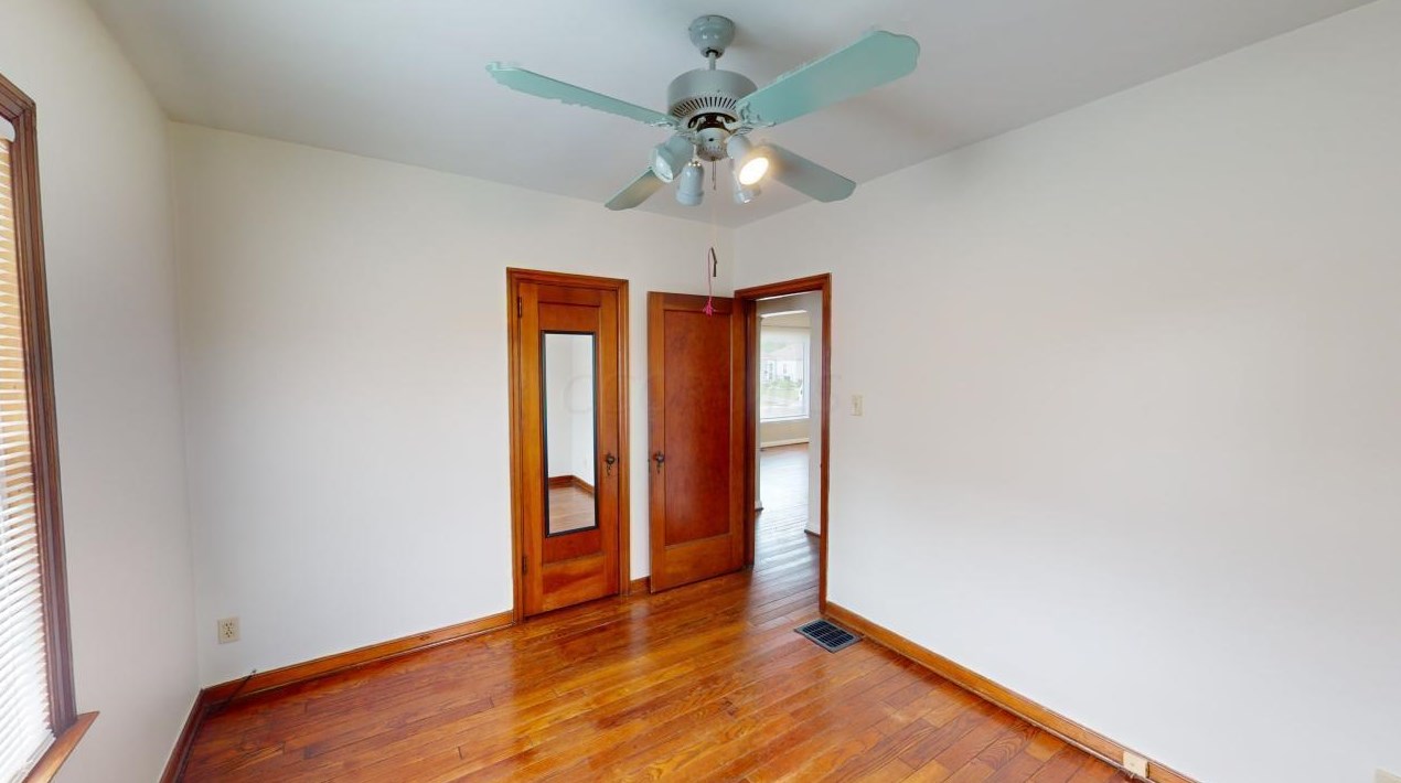 758 Melrose Ave, Columbus OH 43224-3926 exterior