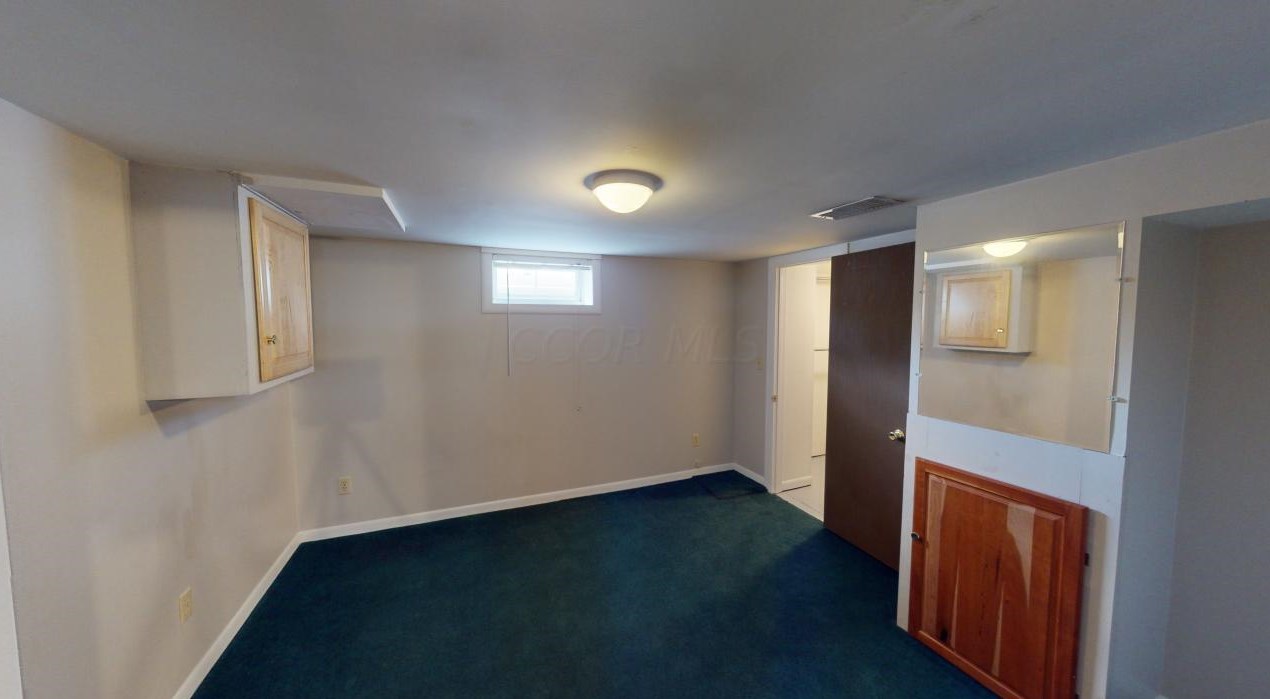 758 Melrose Ave, Columbus OH 43224-3926 exterior