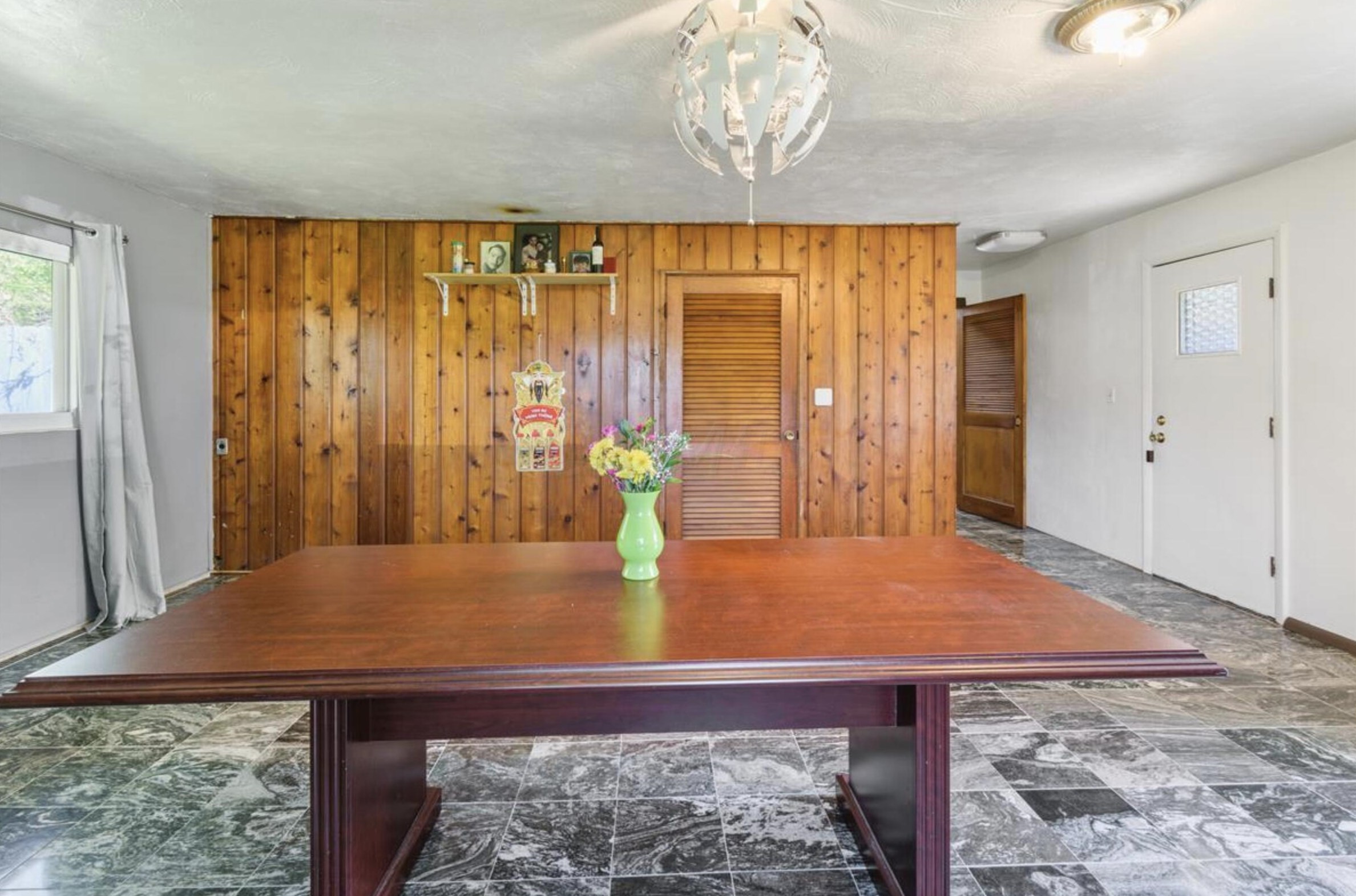 2740 Ferris Rd, Columbus OH 43224-2349 exterior