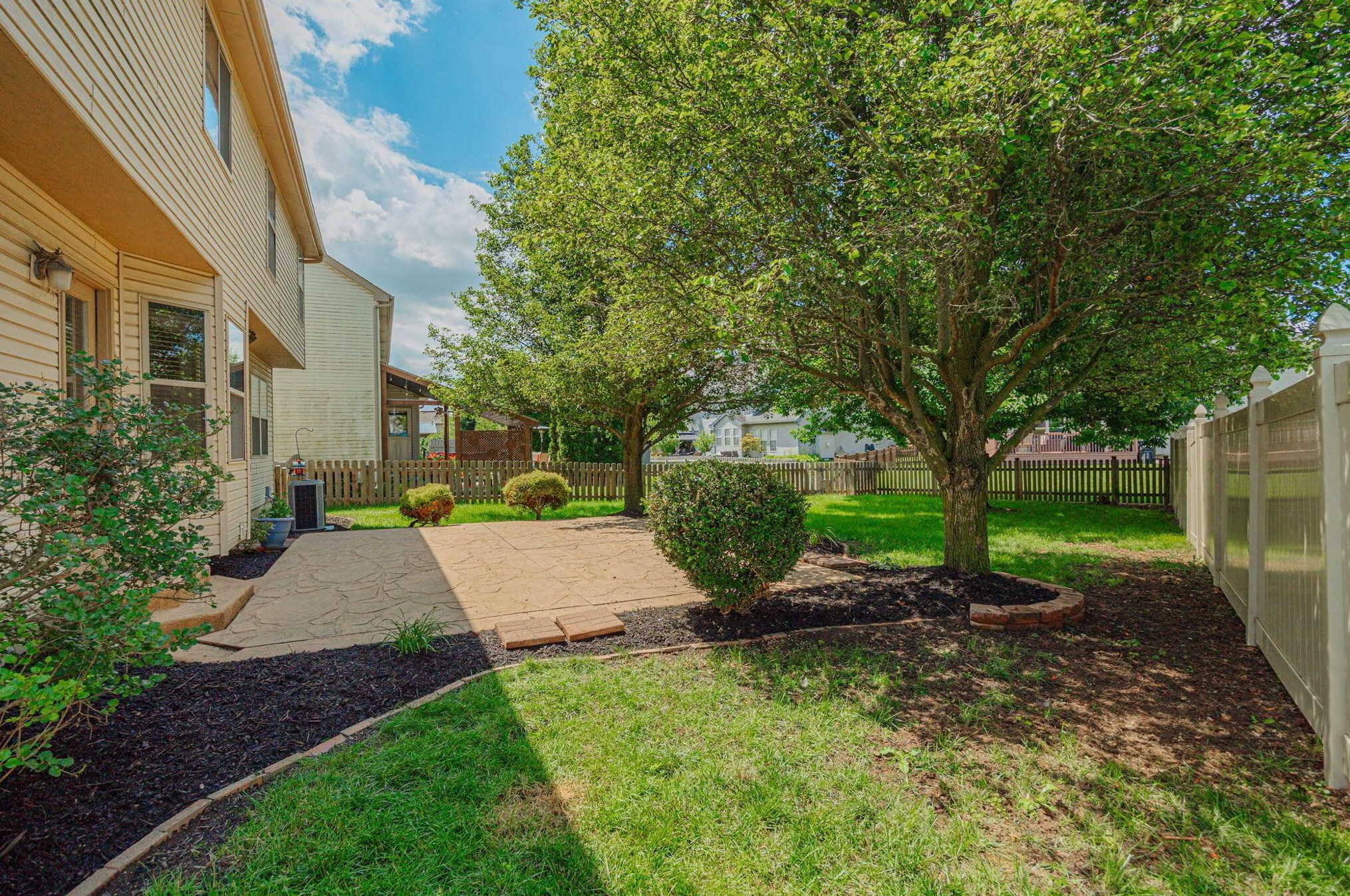 3251 Tollcross Dr, Hilliard OH  43026-7919 exterior