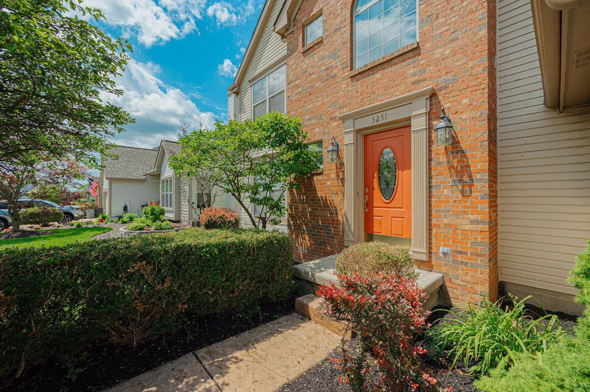 3251 Tollcross Dr, Hilliard OH  43026-7919 exterior