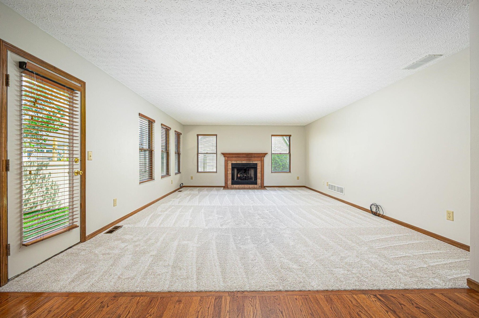 3251 Tollcross Dr, Hilliard OH  43026-7919 exterior