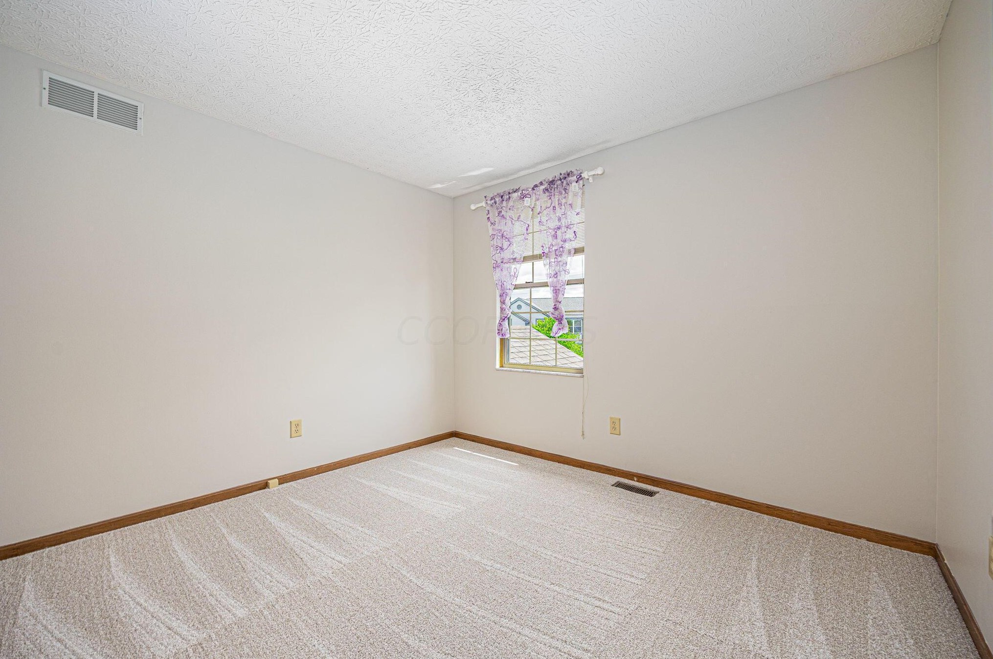 3251 Tollcross Dr, Hilliard OH  43026-7919 exterior