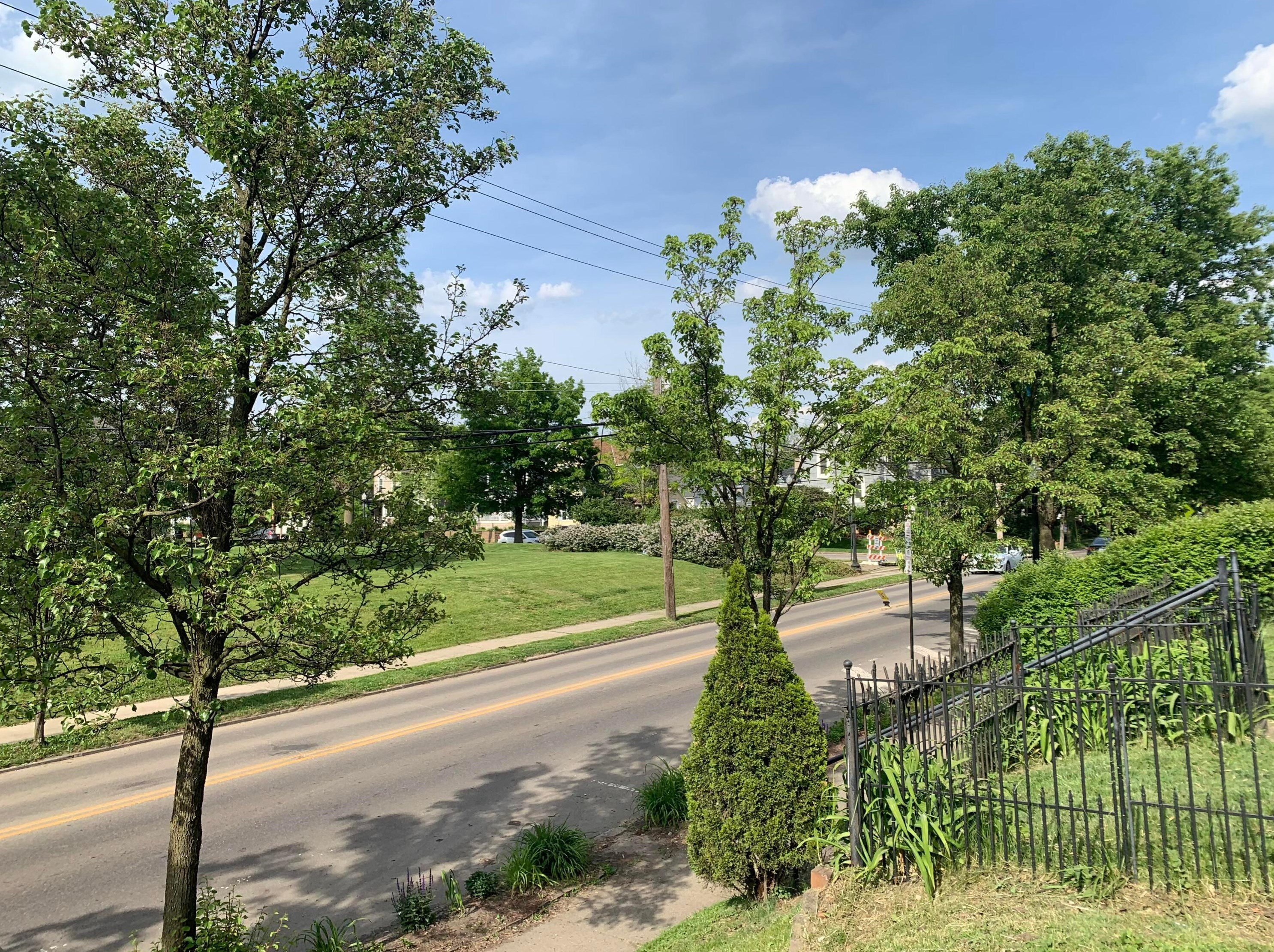 547 3rd Ave, Columbus OH  43201-3720 exterior