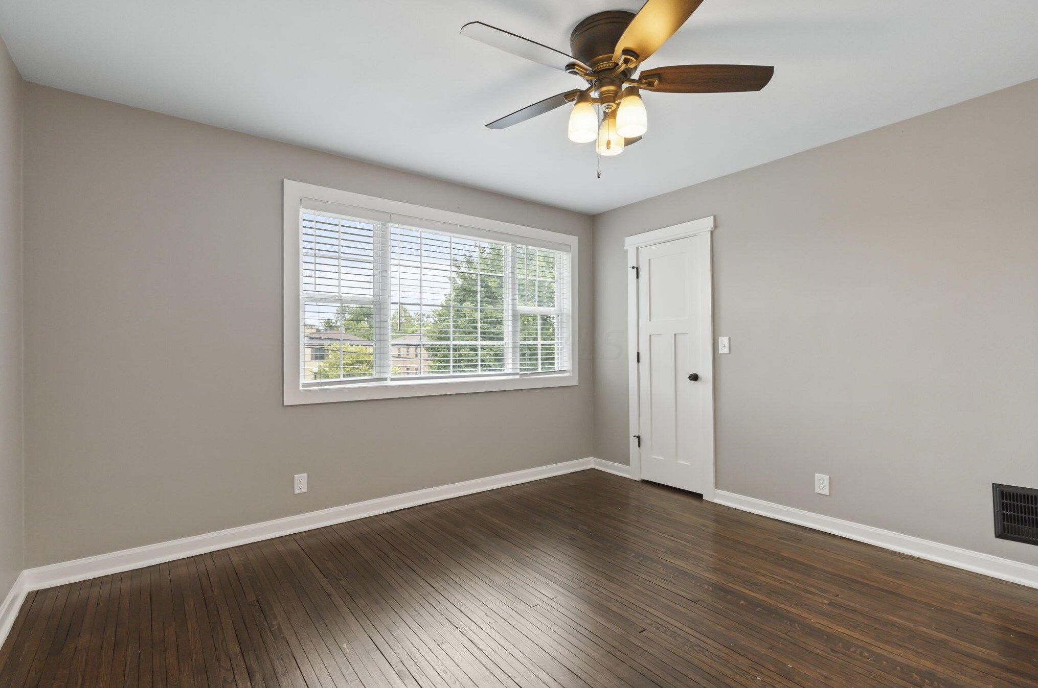 4644 High St, Columbus OH  43214-2004 exterior