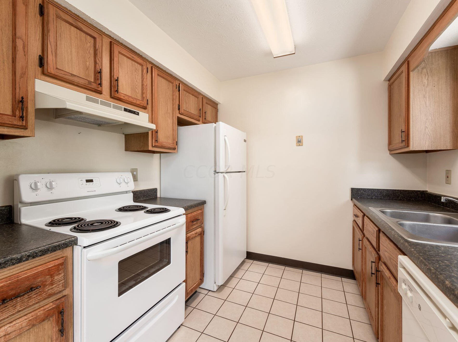 525 Boulder Dr, Delaware OH 43015-2289 exterior