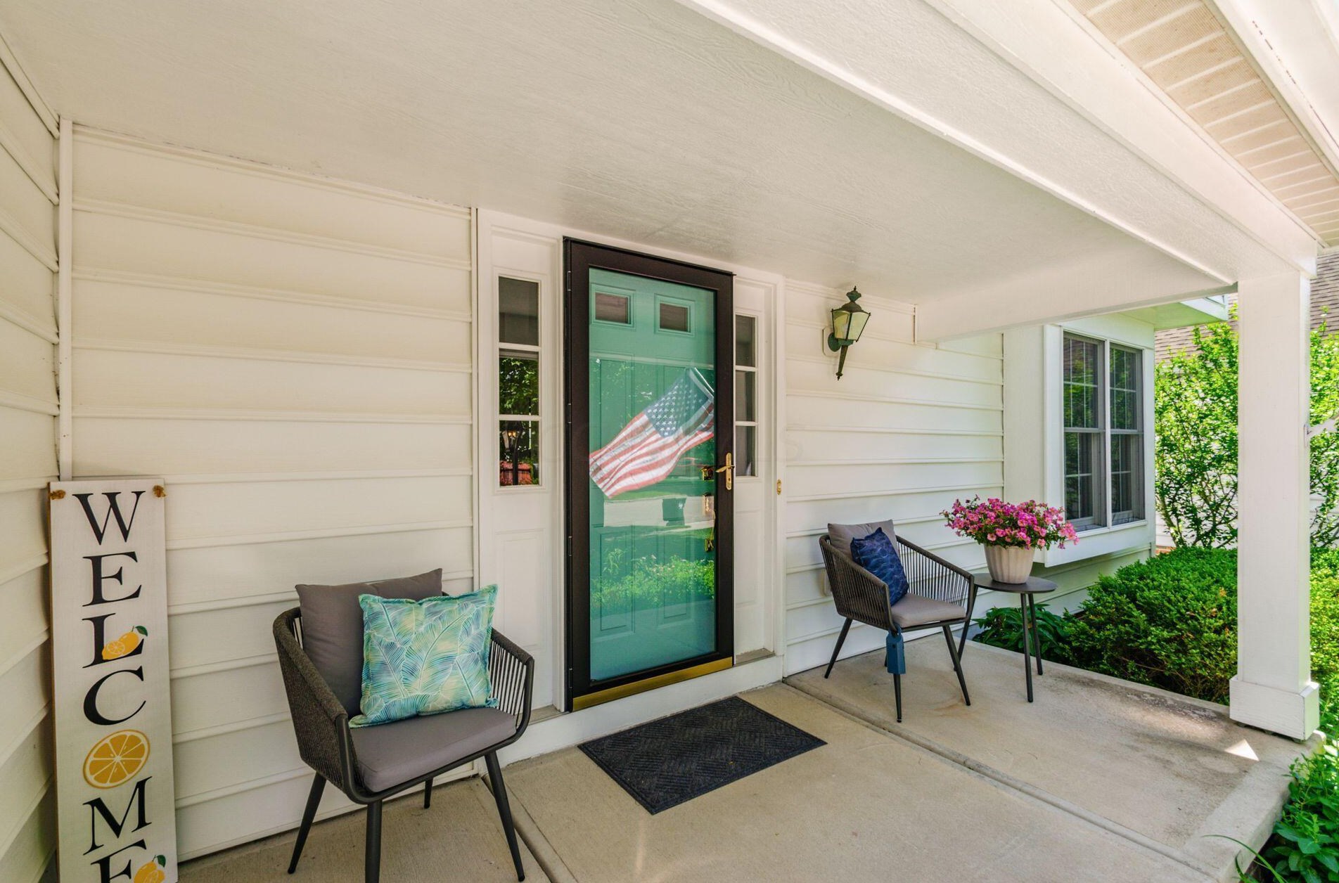 5910 Pine Wild Dr, Westerville OH  43082-9723 exterior