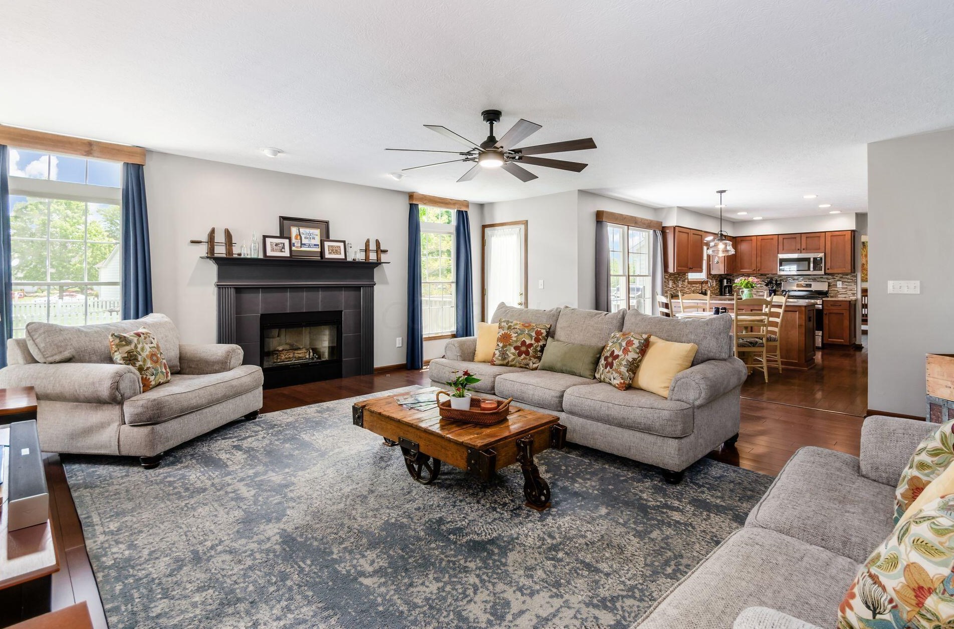 5910 Pne Wild Dr, Westerville OH  43082-9723 exterior