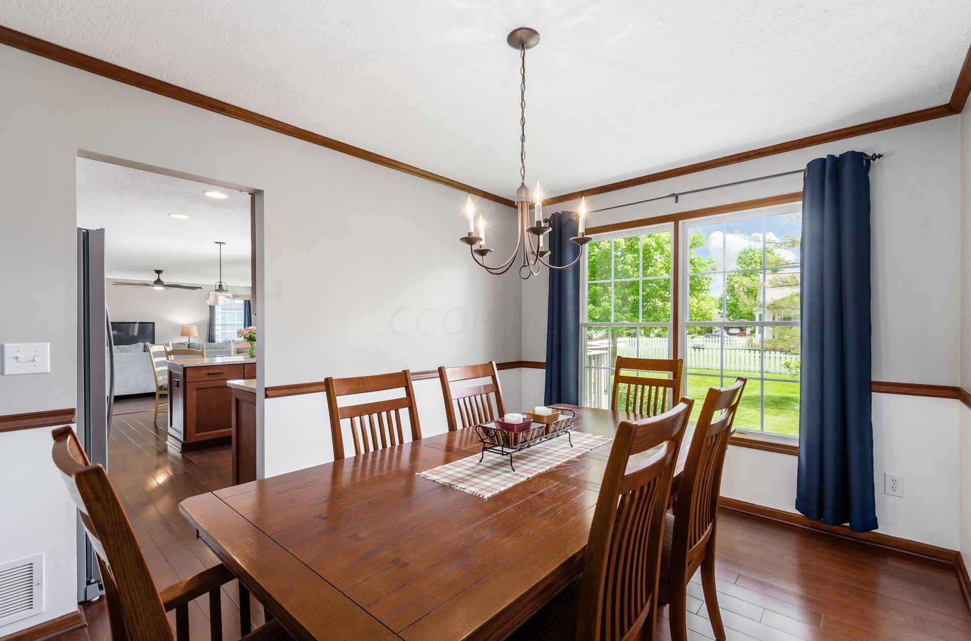 5910 Pne Wild Dr, Westerville OH  43082-9723 exterior
