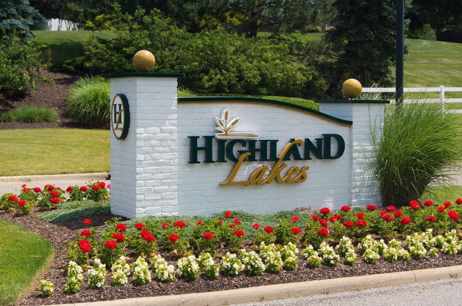 5910 Pne Wild Dr, Westerville OH  43082-9723 exterior