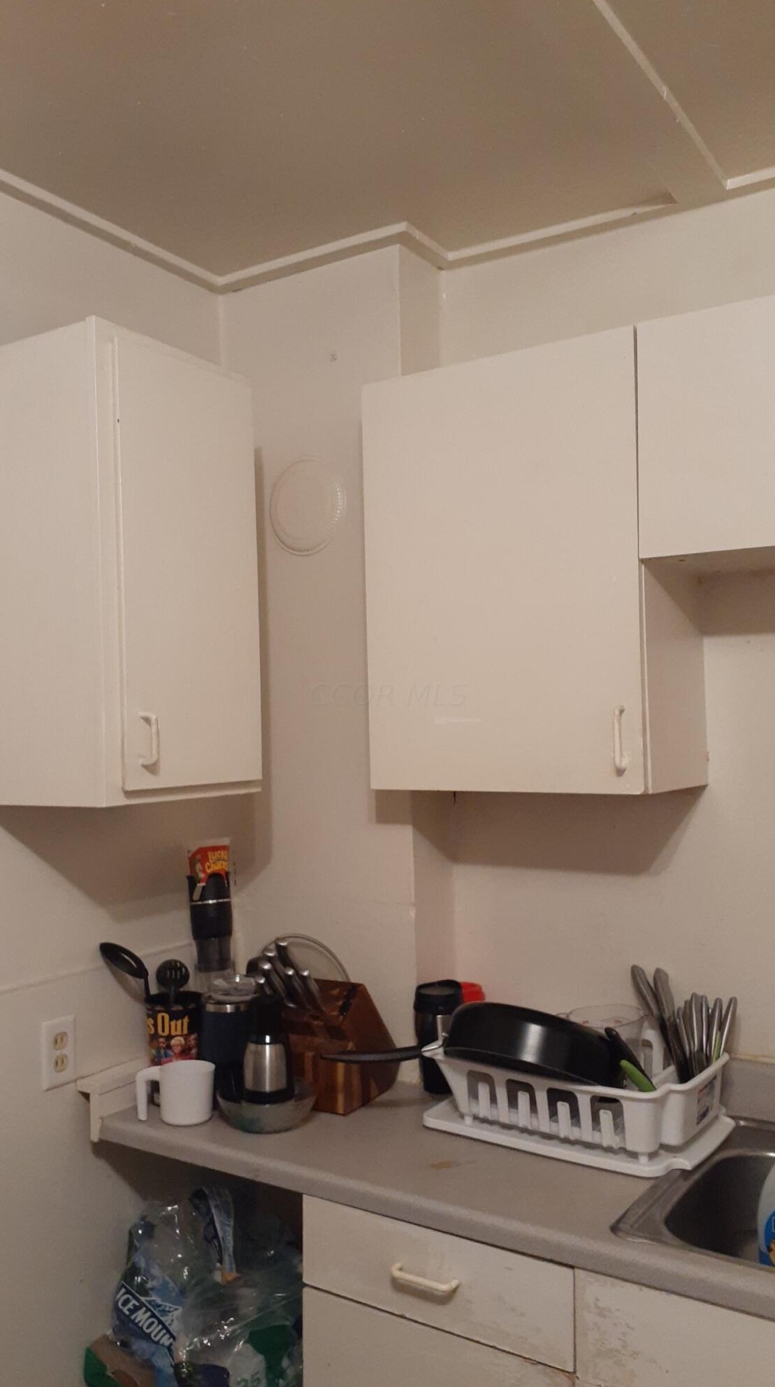 70 Powell Ave, Columbus OH 43204-2617 exterior