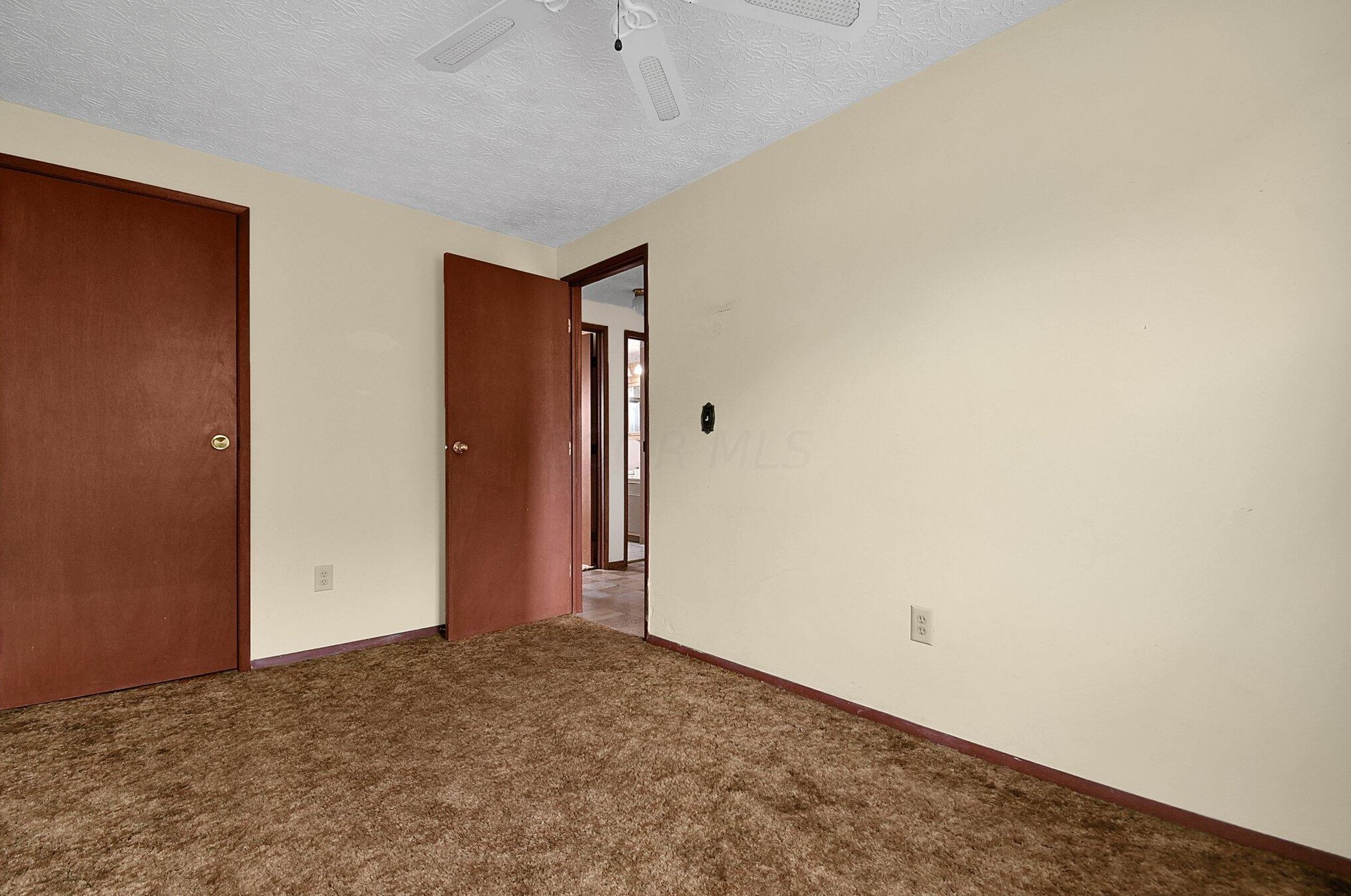 1741 Holw Run Dr, Columbus OH 43223-3413 exterior