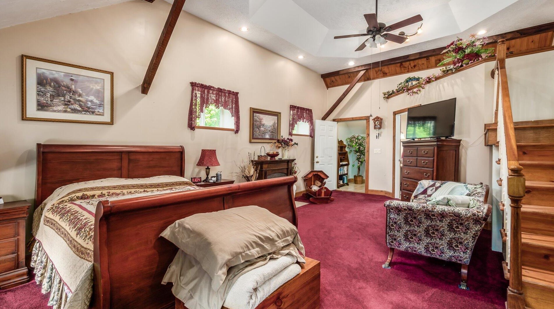 865 Logan Thornville Rd, Hide Away Hills OH  43107-9762 exterior