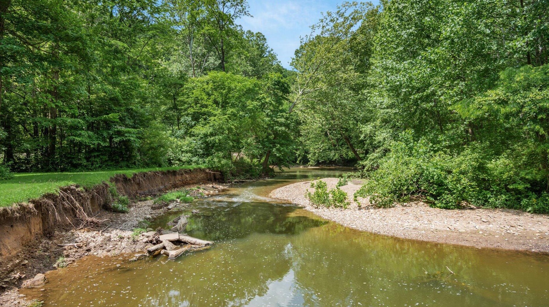 865 Logan Thornville Rd, Hide Away Hills OH  43107-9762 exterior