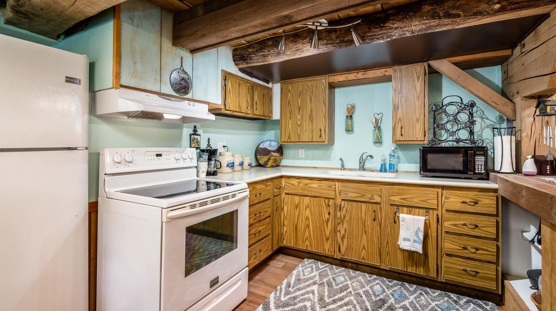 865 Logan Thornville Rd, Hide Away Hills OH  43107-9762 exterior
