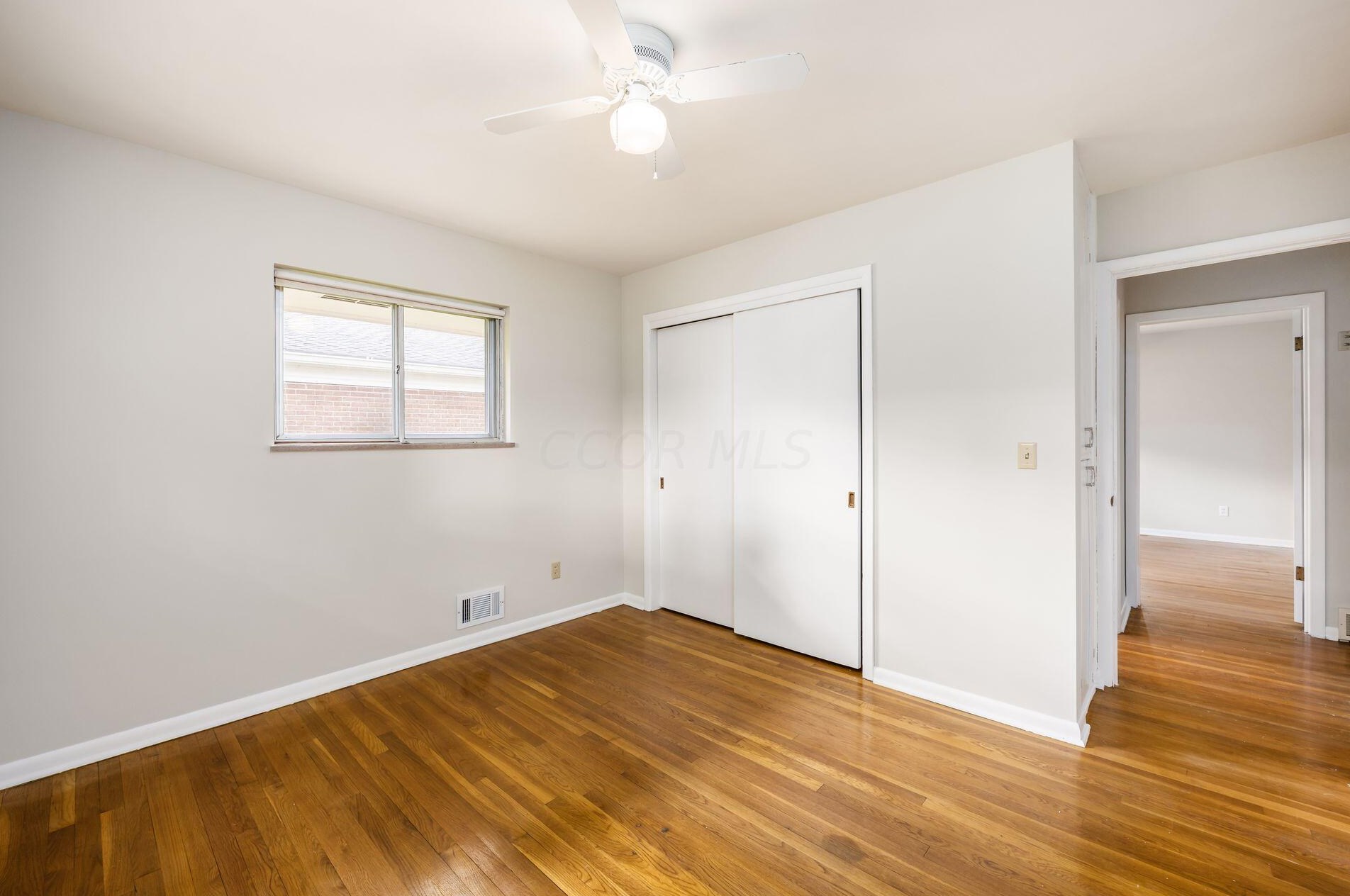 211 Ceramic Dr, Columbus OH 43214-3073 exterior