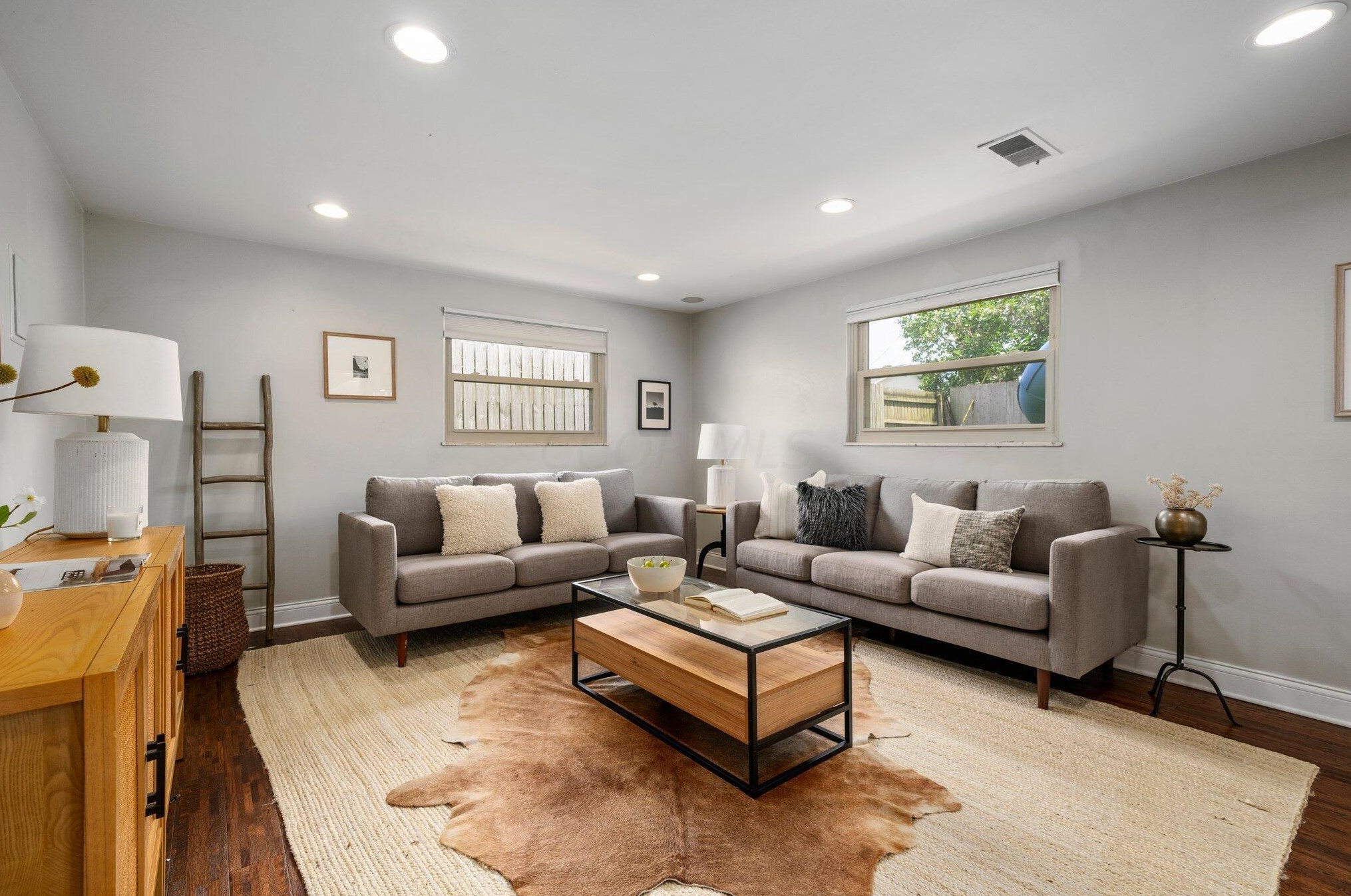 1385 Ridgeview Rd, Columbus OH 43221-2706 exterior