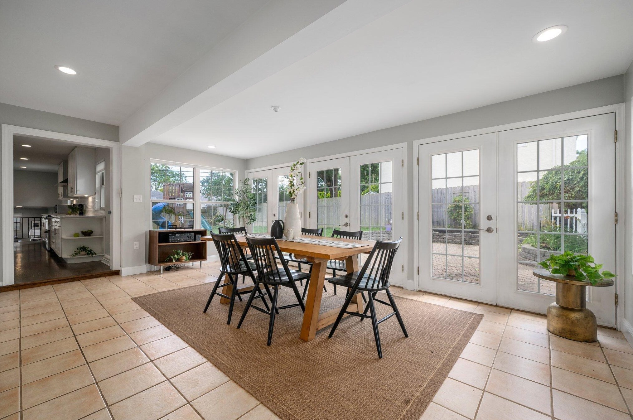 1385 Ridgeview Rd, Columbus OH 43221-2706 exterior