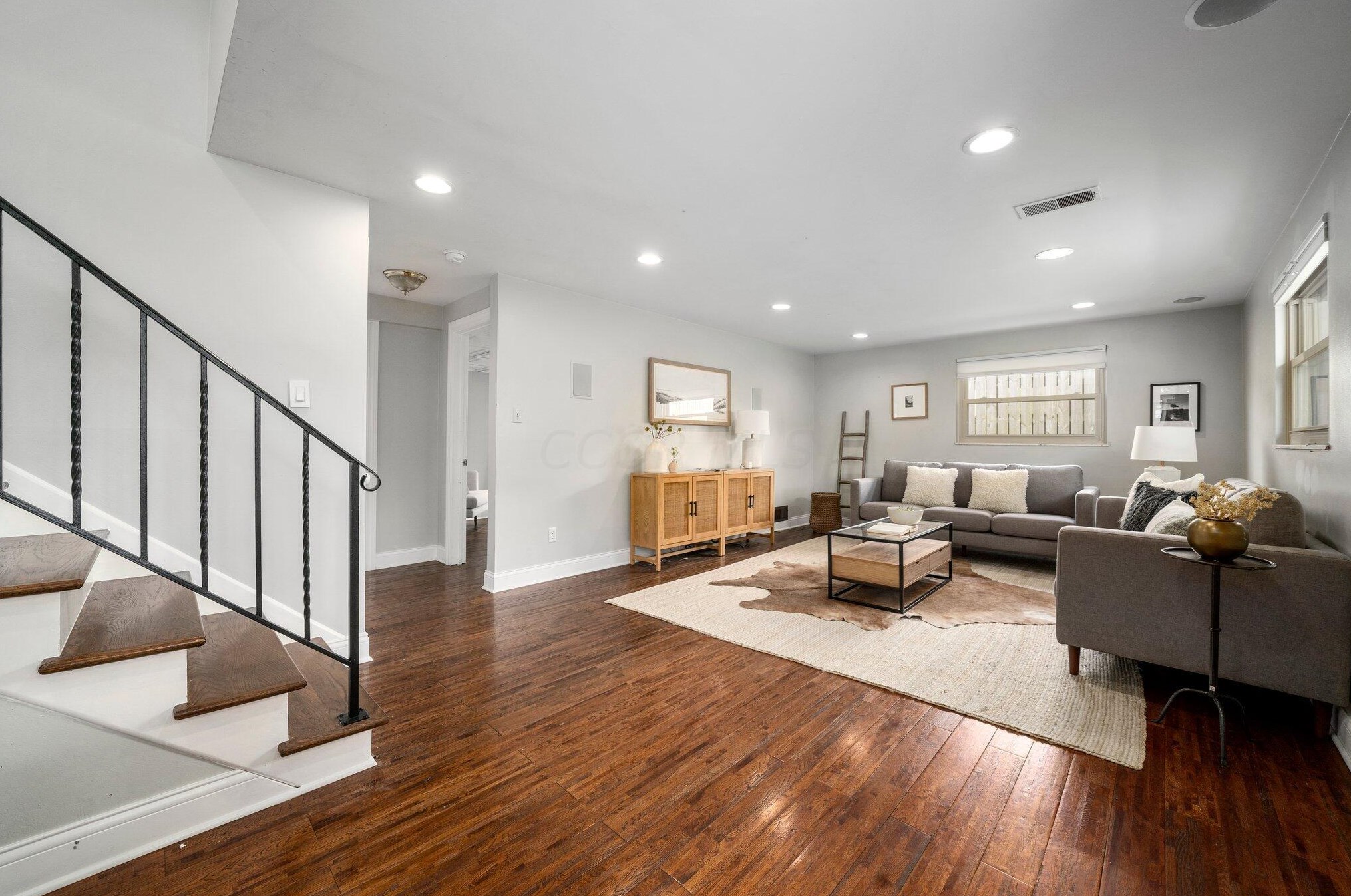 1385 Ridgeview Rd, Columbus OH 43221-2706 exterior