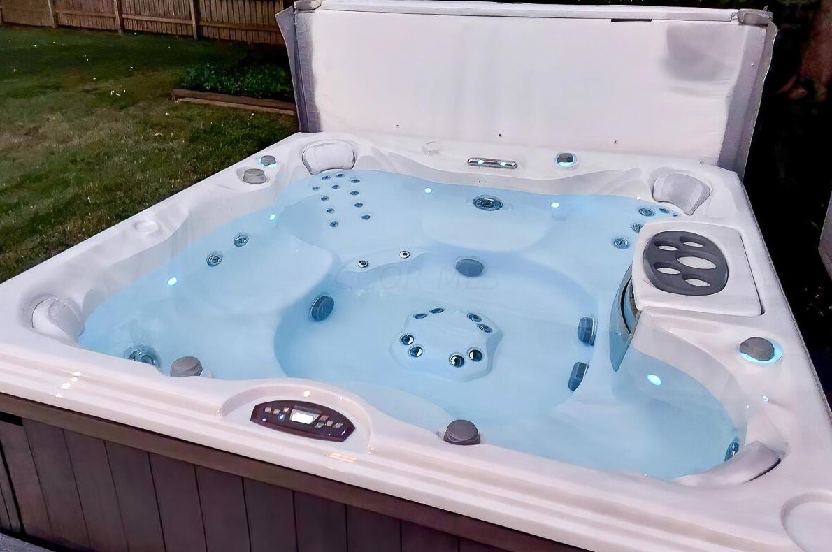 562 Bonnington Way, Columbus OH  43230-2302 exterior