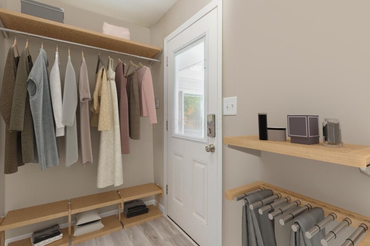 562 Bonnington Way, Columbus OH  43230-2302 exterior