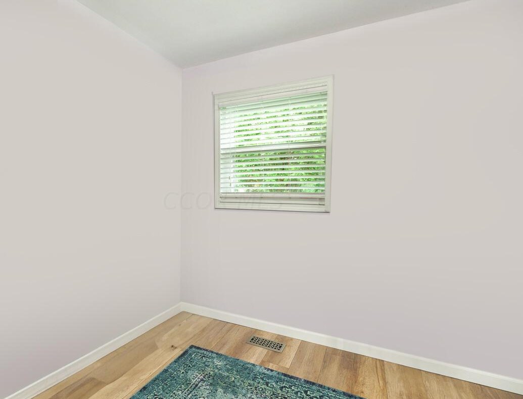 562 Bonnington Way, Columbus OH  43230-2302 exterior