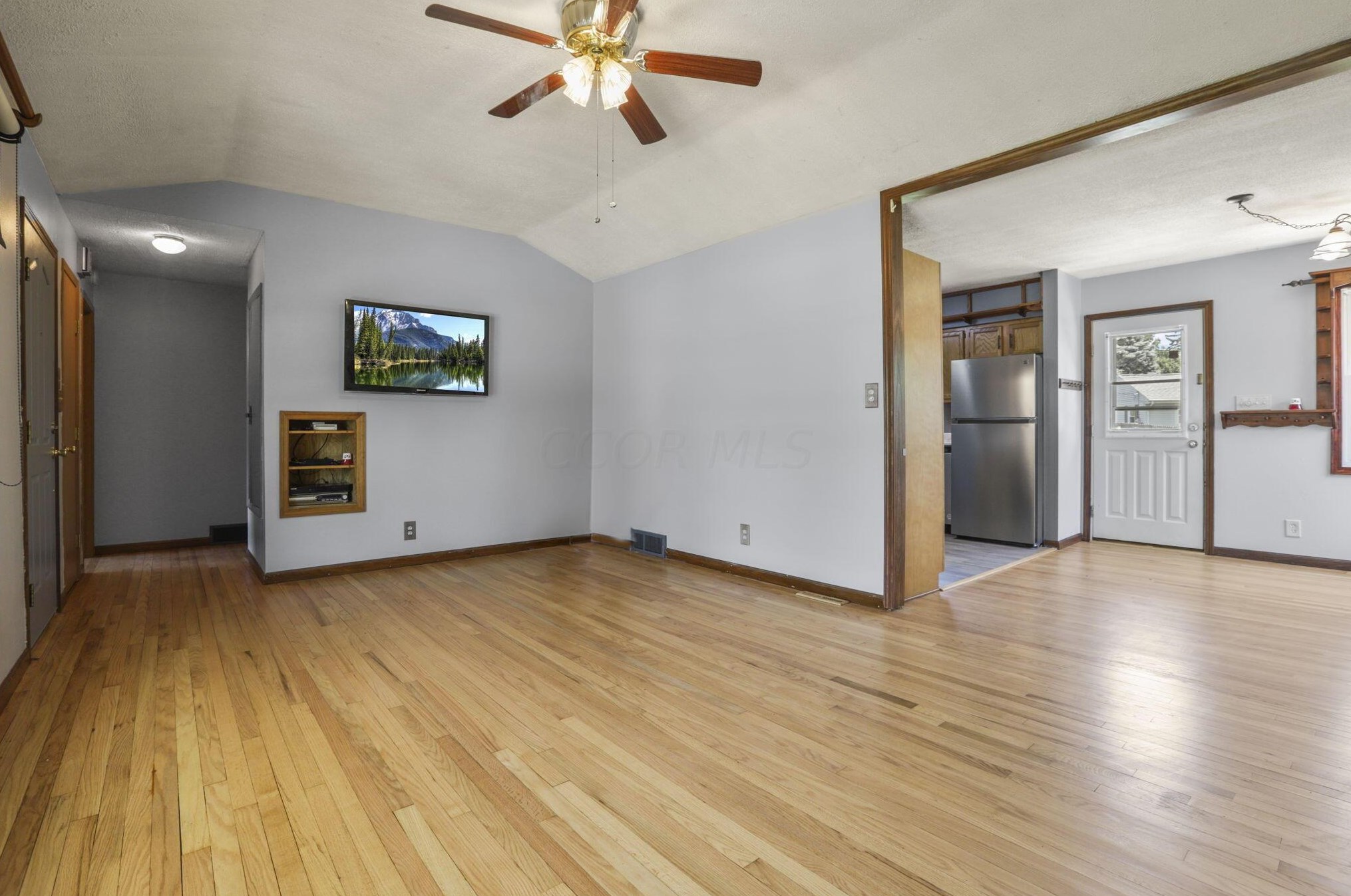 406 Westphal Ave, Columbus OH 43213-1871 exterior