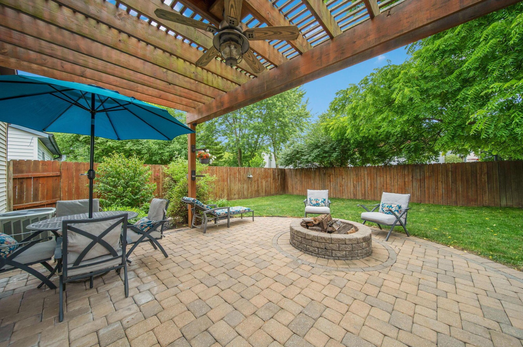 7315 Bride Water Blvd, Columbus OH  43235-4325 exterior