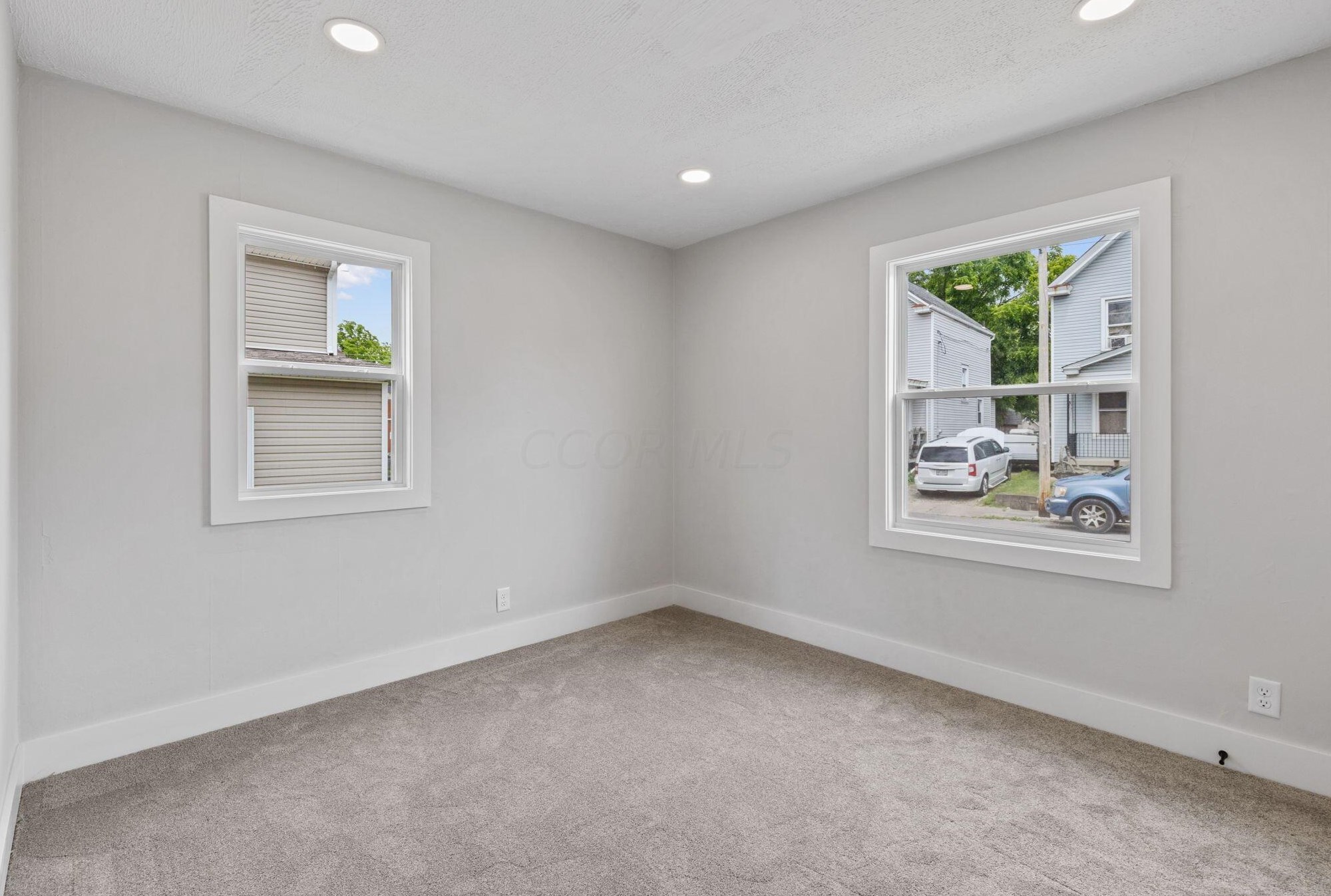 145 Wayne Ave, Columbus OH 43204-3232 exterior