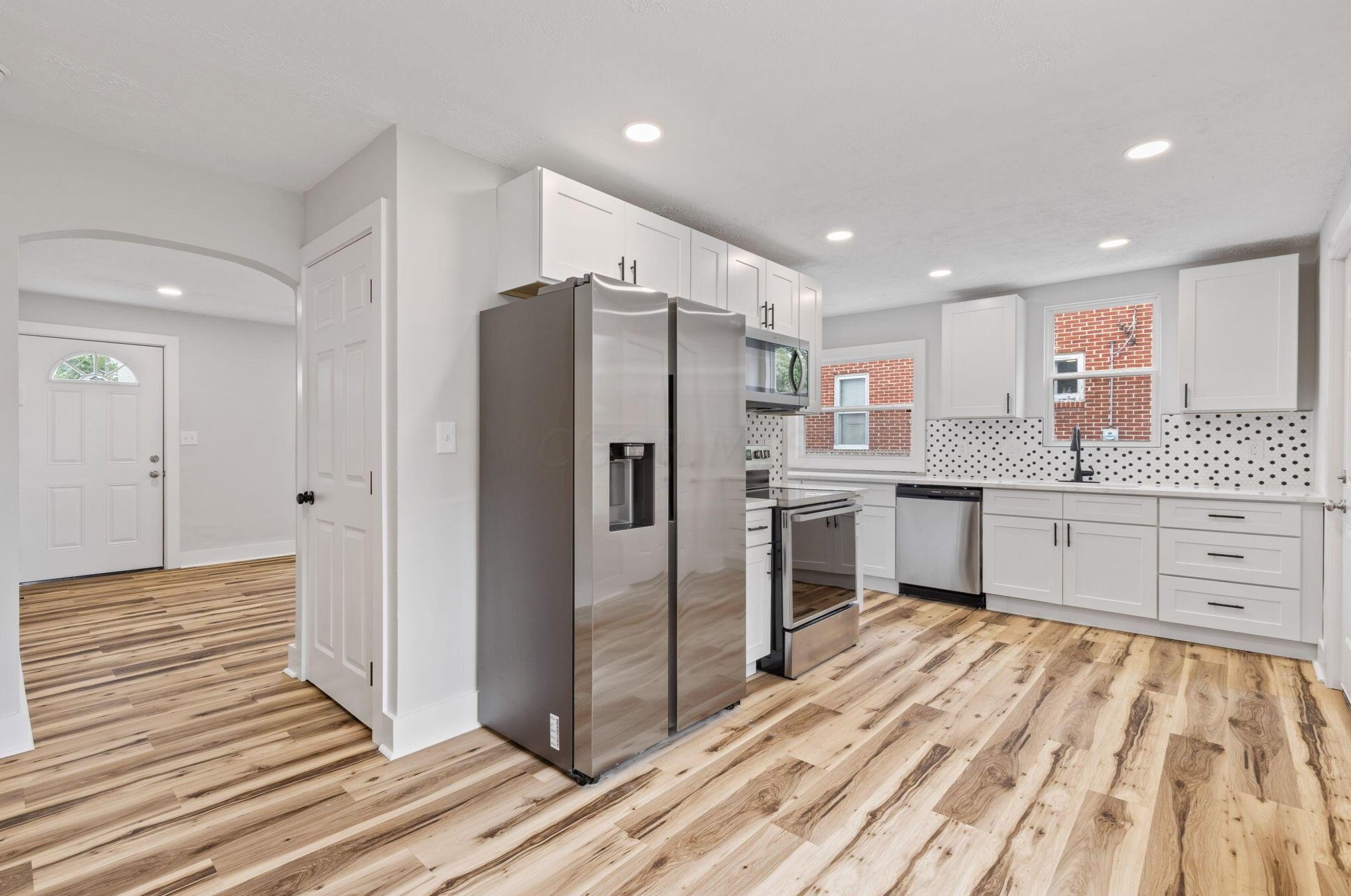 145 Wayne Ave, Columbus OH 43204-3232 exterior