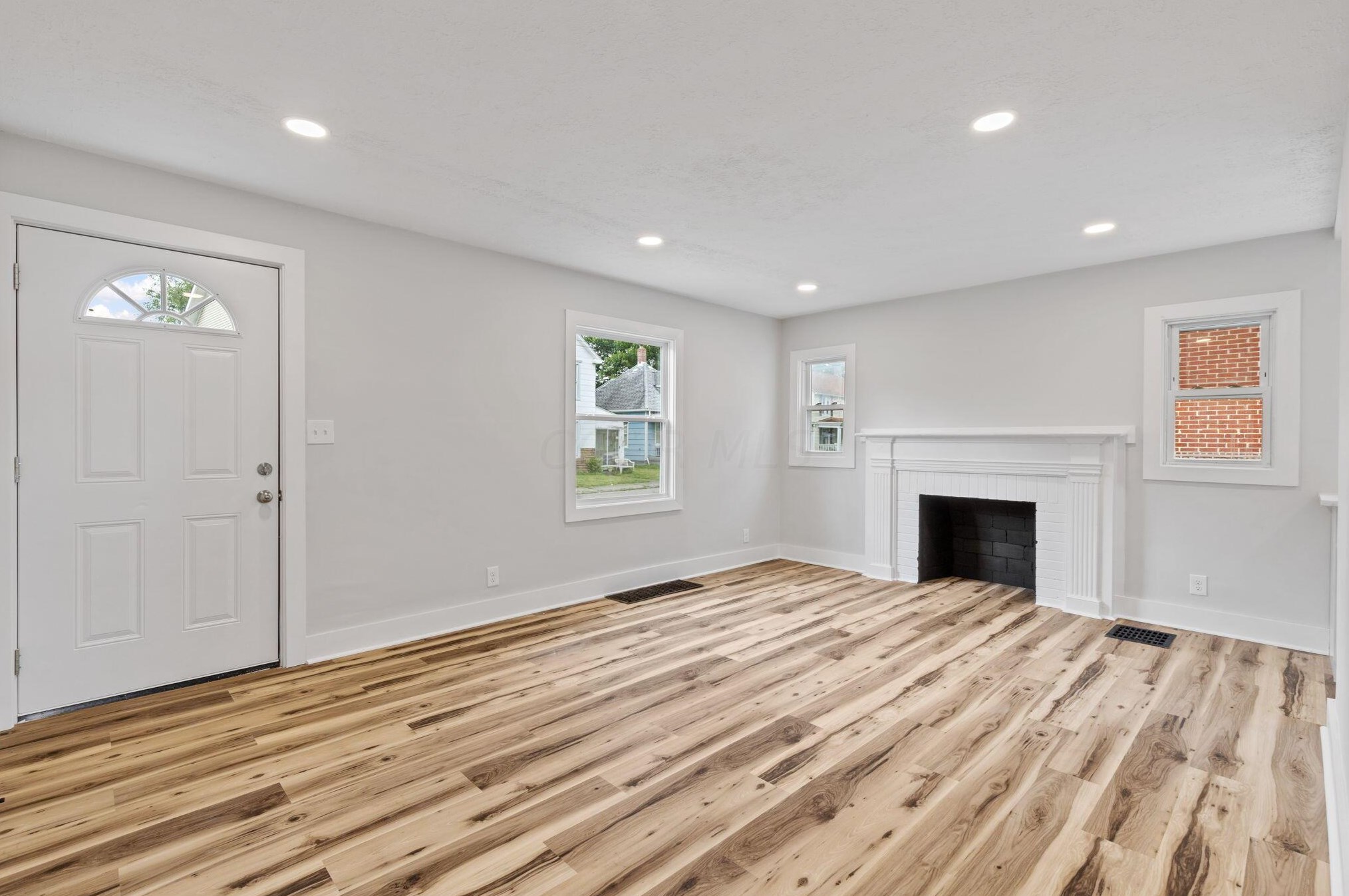 145 Wayne Ave, Columbus OH 43204-3232 exterior