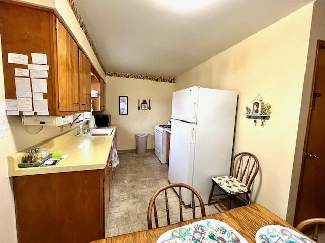 537 Hubert Ave, Lancaster OH  43130-4719 exterior