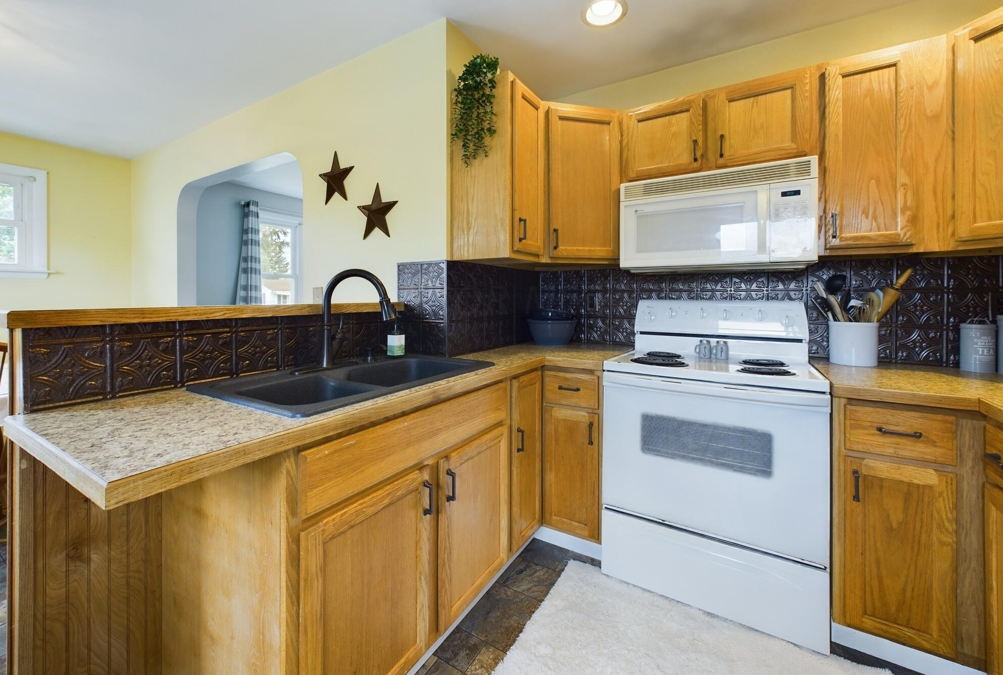 1703 Beacon St, Lancaster OH  43130-2113 exterior