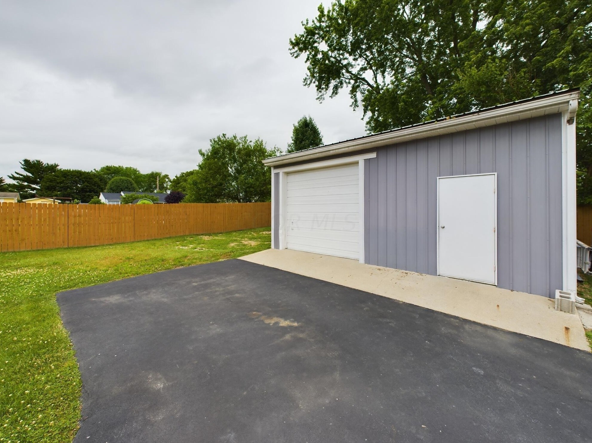 1703 Beacon St, Lancaster OH  43130-2113 exterior