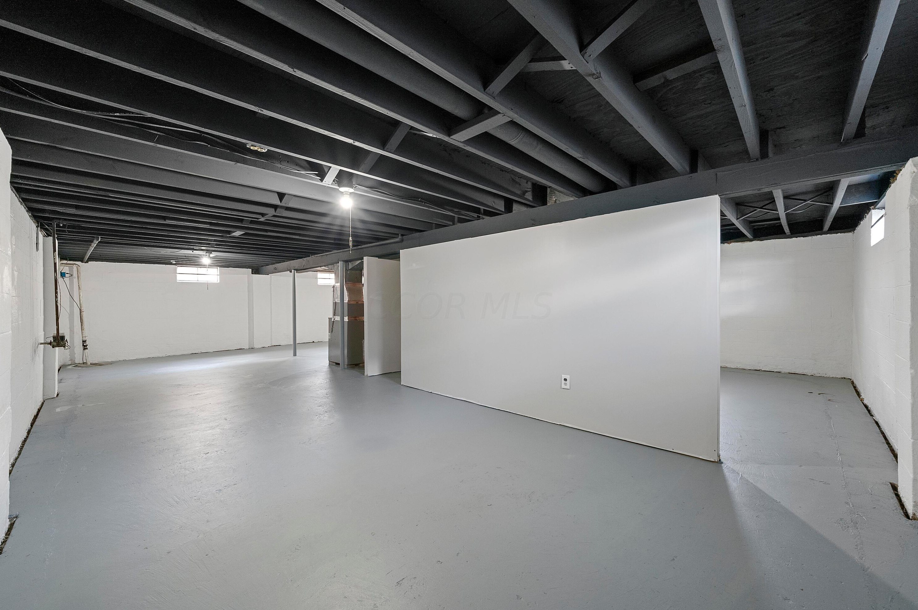 1872 Alvason Ave, Columbus OH exterior