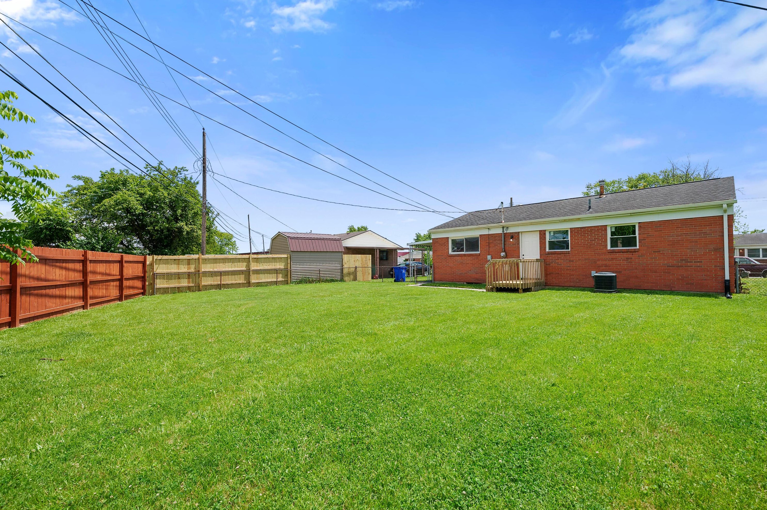 1872 Alvason Ave, Columbus OH exterior