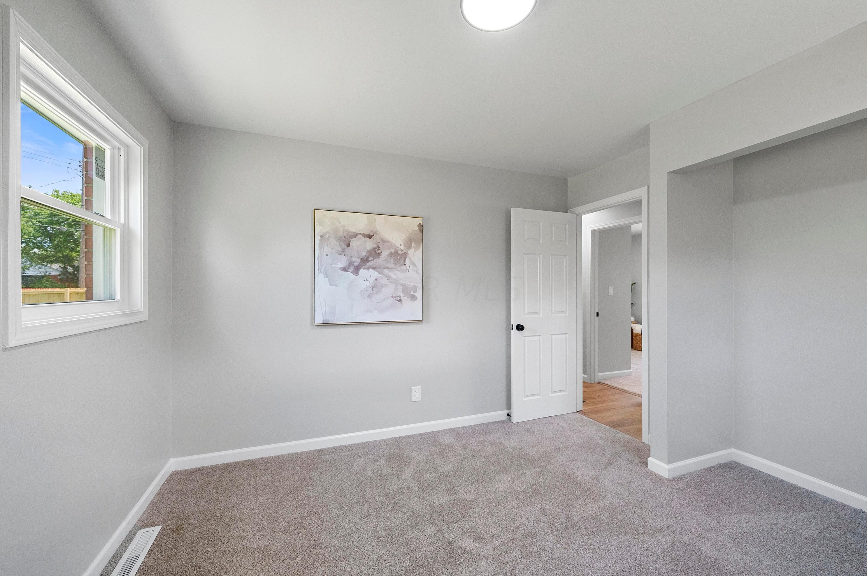 1872 Alvason Ave, Columbus OH exterior