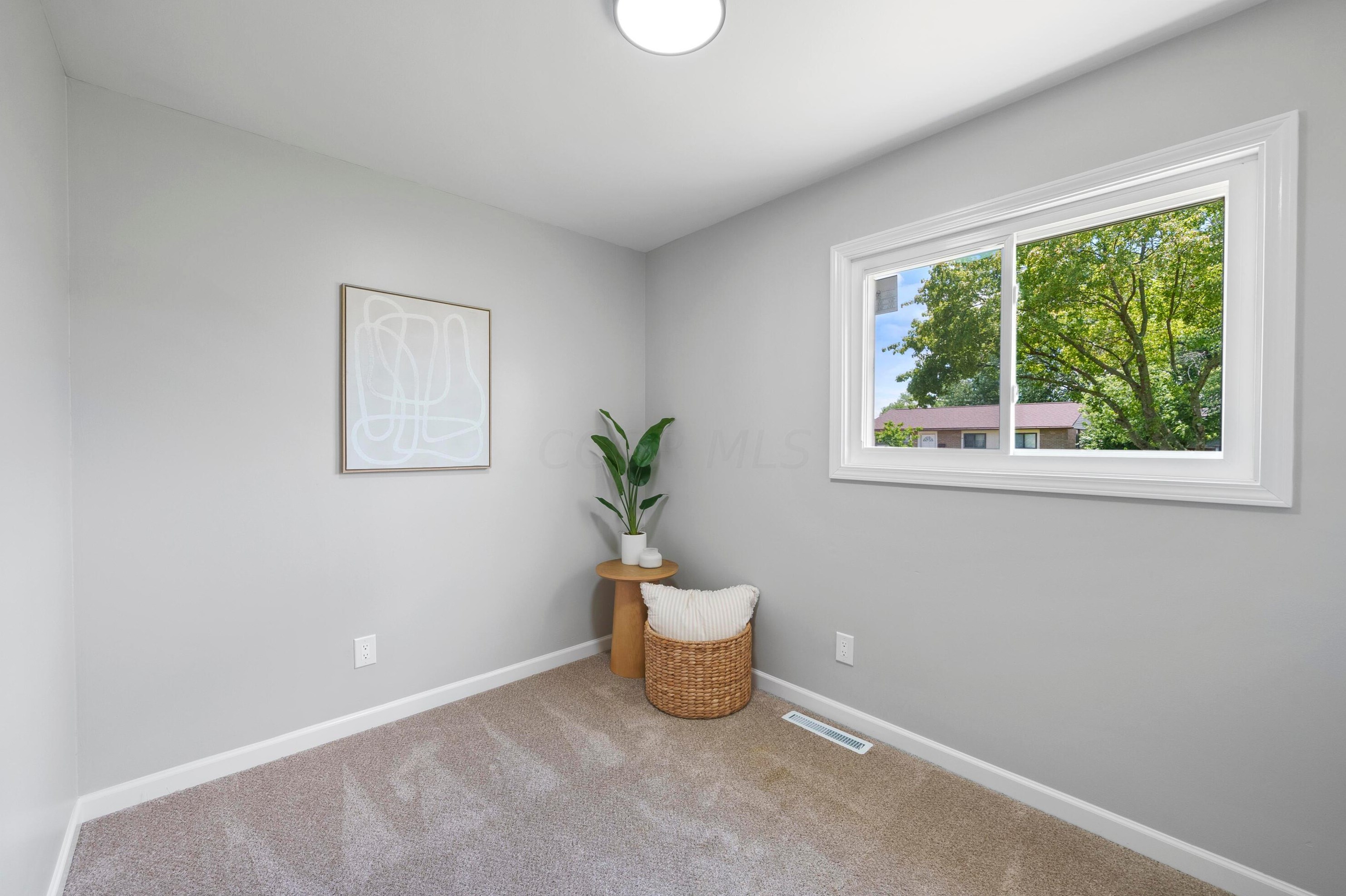 1872 Alvason Ave, Columbus OH exterior