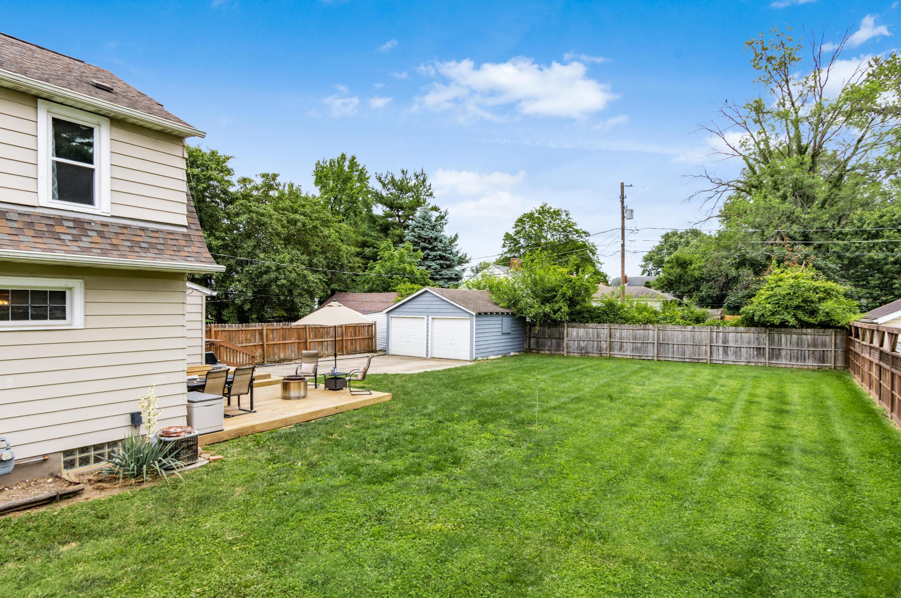 2932 Oaklawn St, Columbus OH  43224-4350 exterior