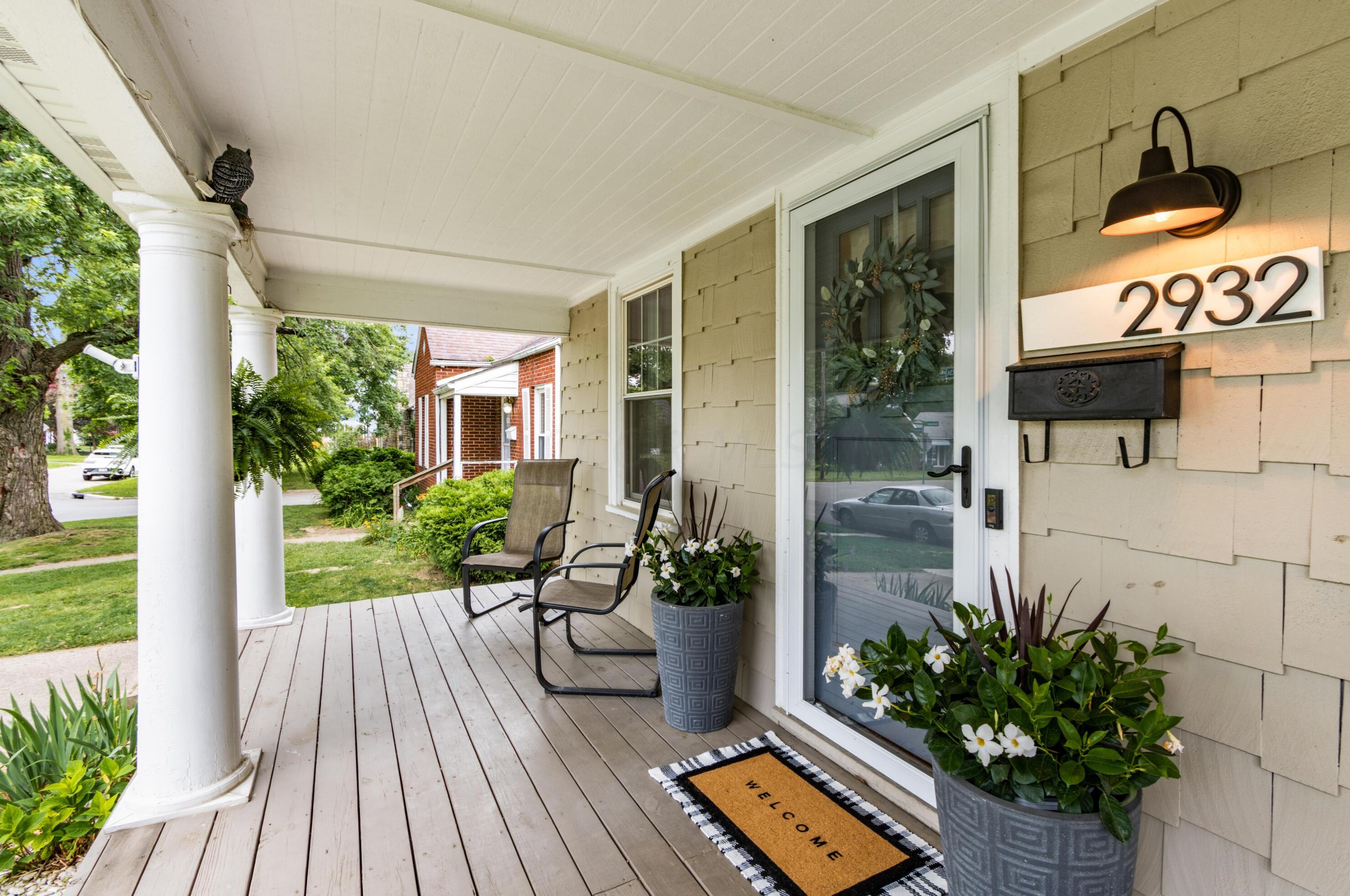 2932 Oaklawn St, Columbus OH  43224-4350 exterior