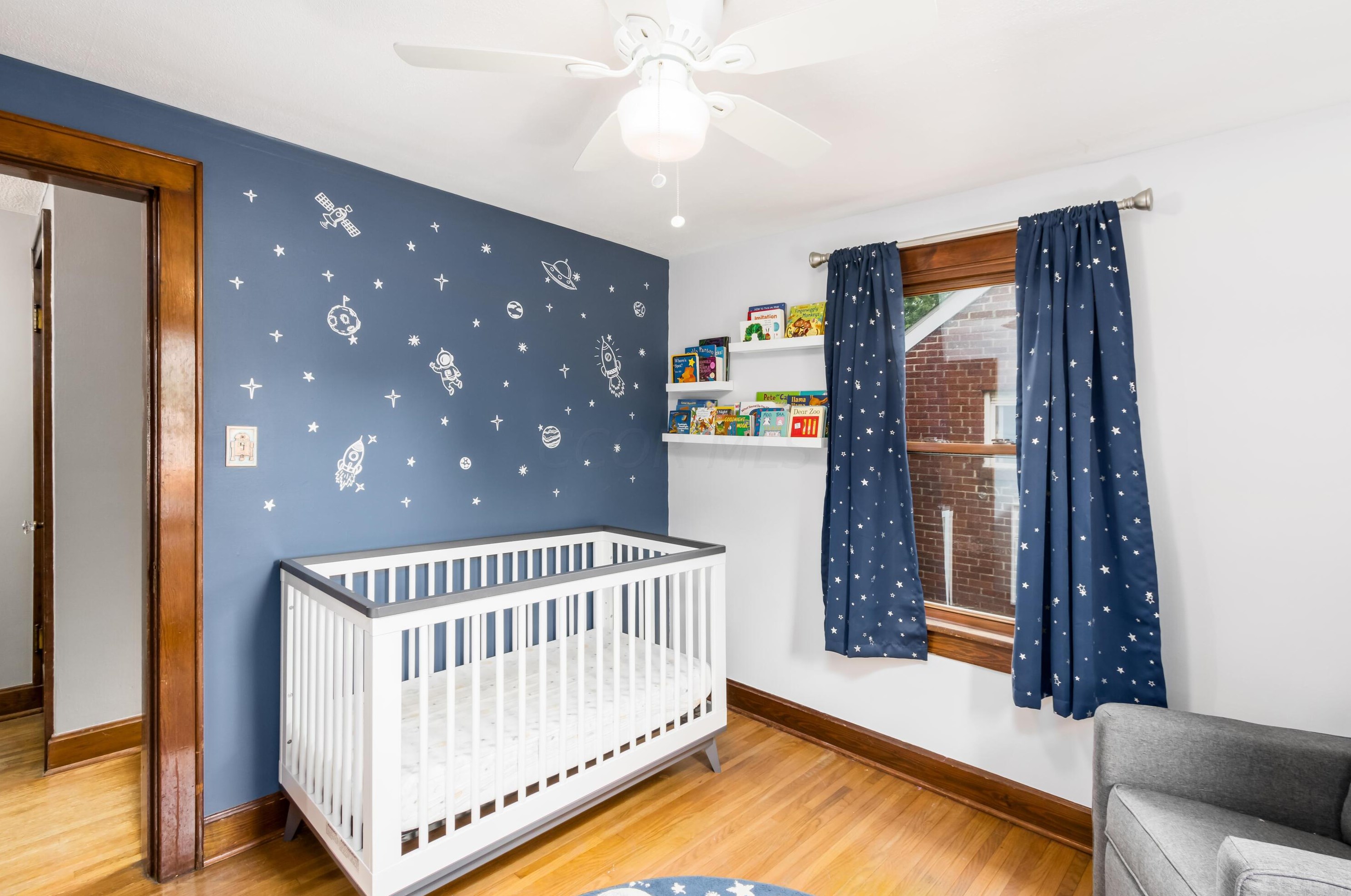 2932 Oaklawn St, Columbus OH  43224-4350 exterior