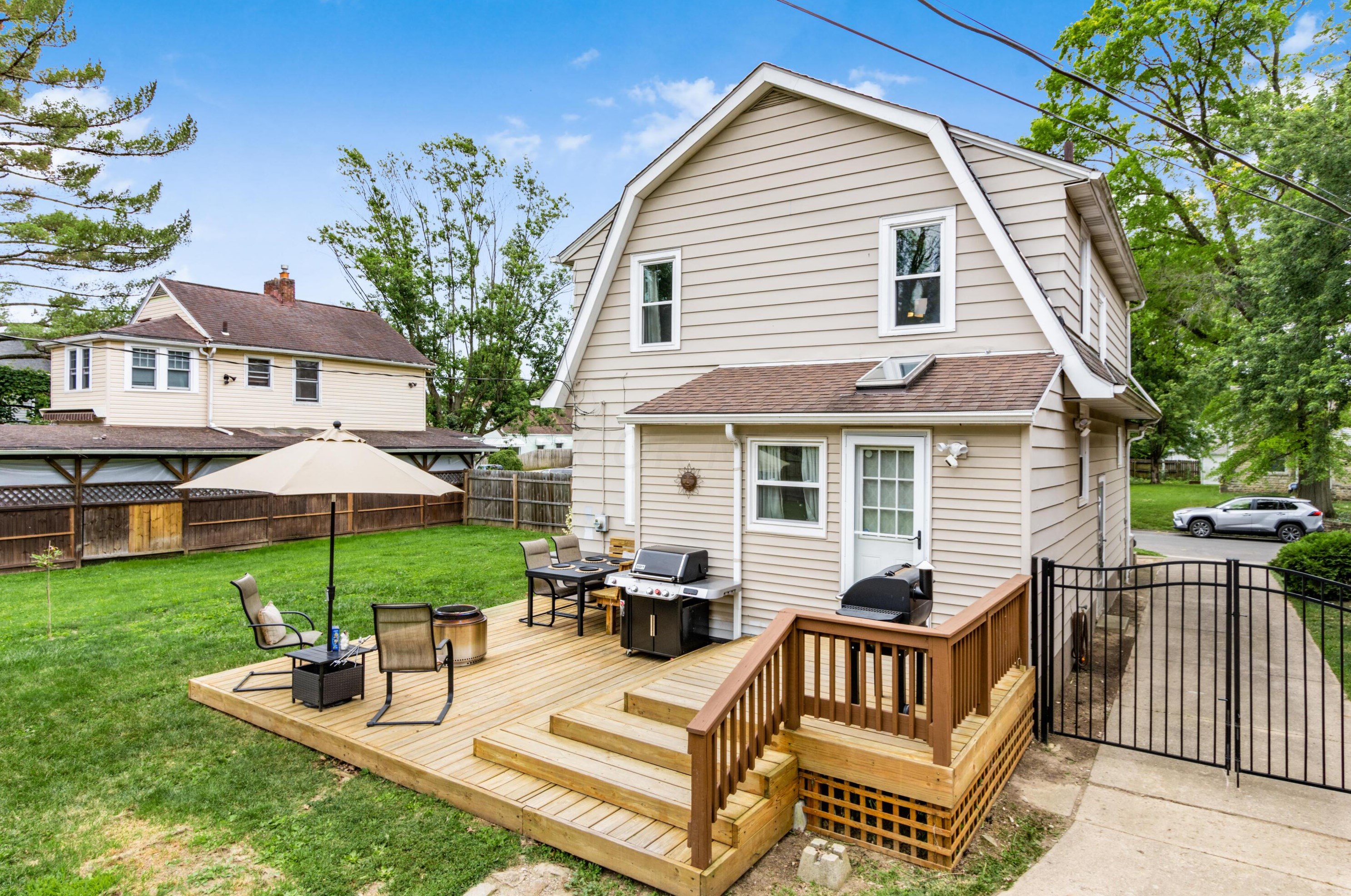 2932 Oaklawn St, Columbus OH  43224-4350 exterior