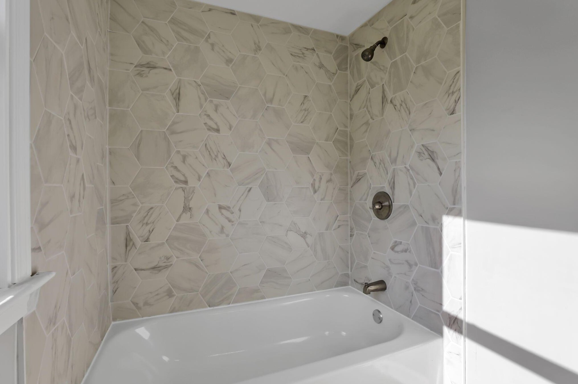 2344 Taylor Ave, Columbus OH  43203-1222 exterior