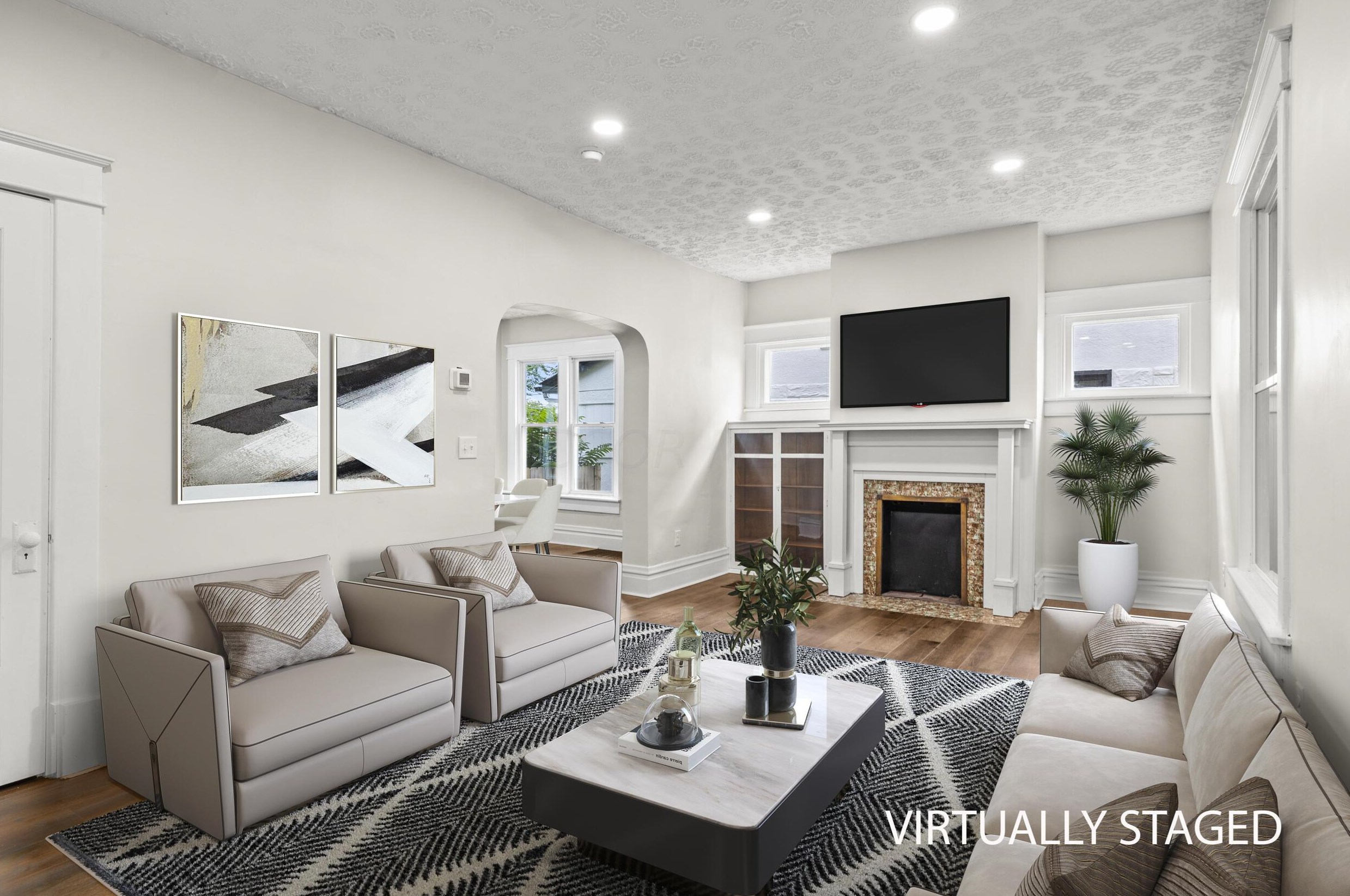 1592 Genessee Ave, Columbus OH 43211-1518 exterior