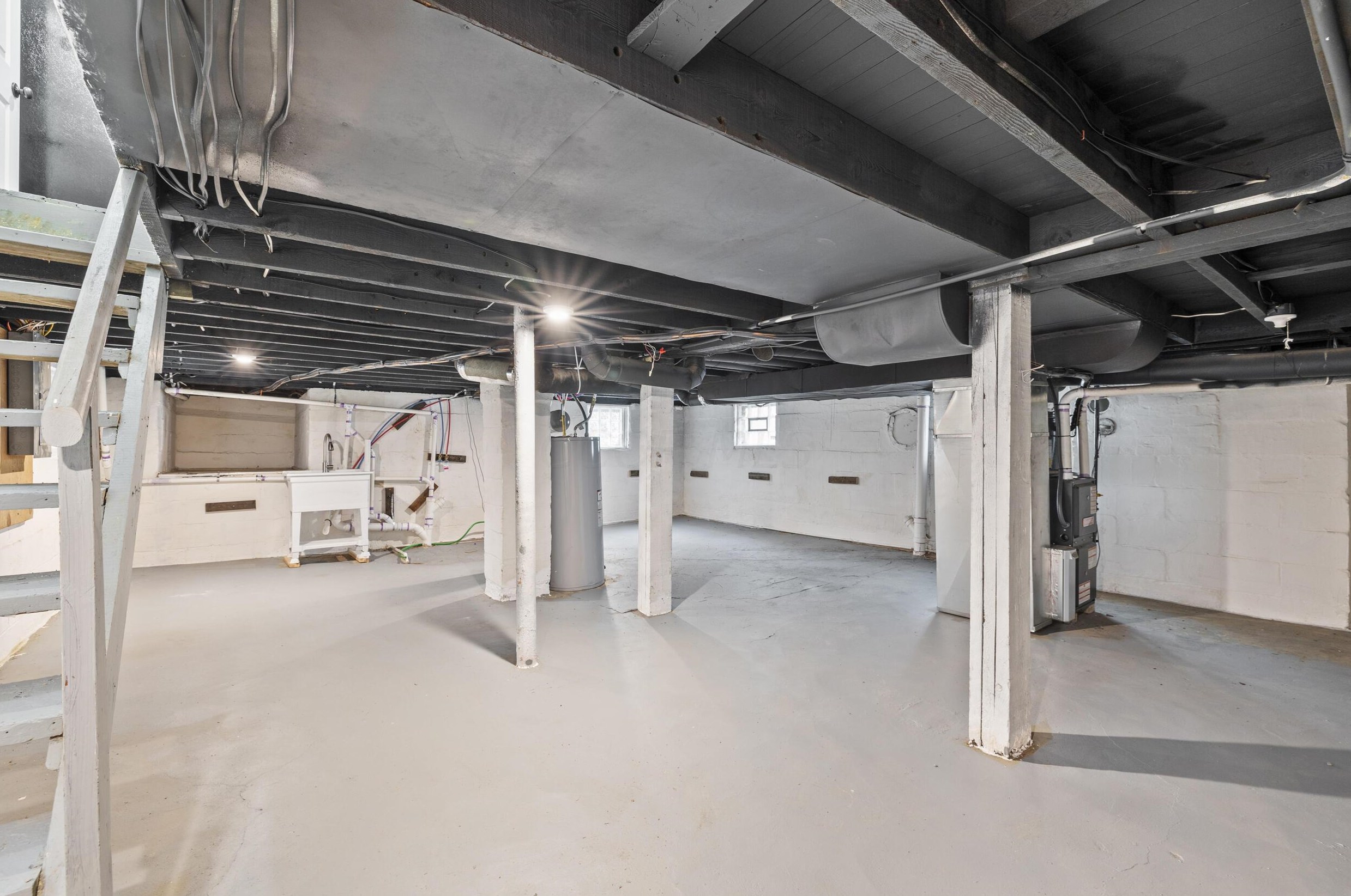 1592 Genessee Ave, Columbus OH 43211-1518 exterior