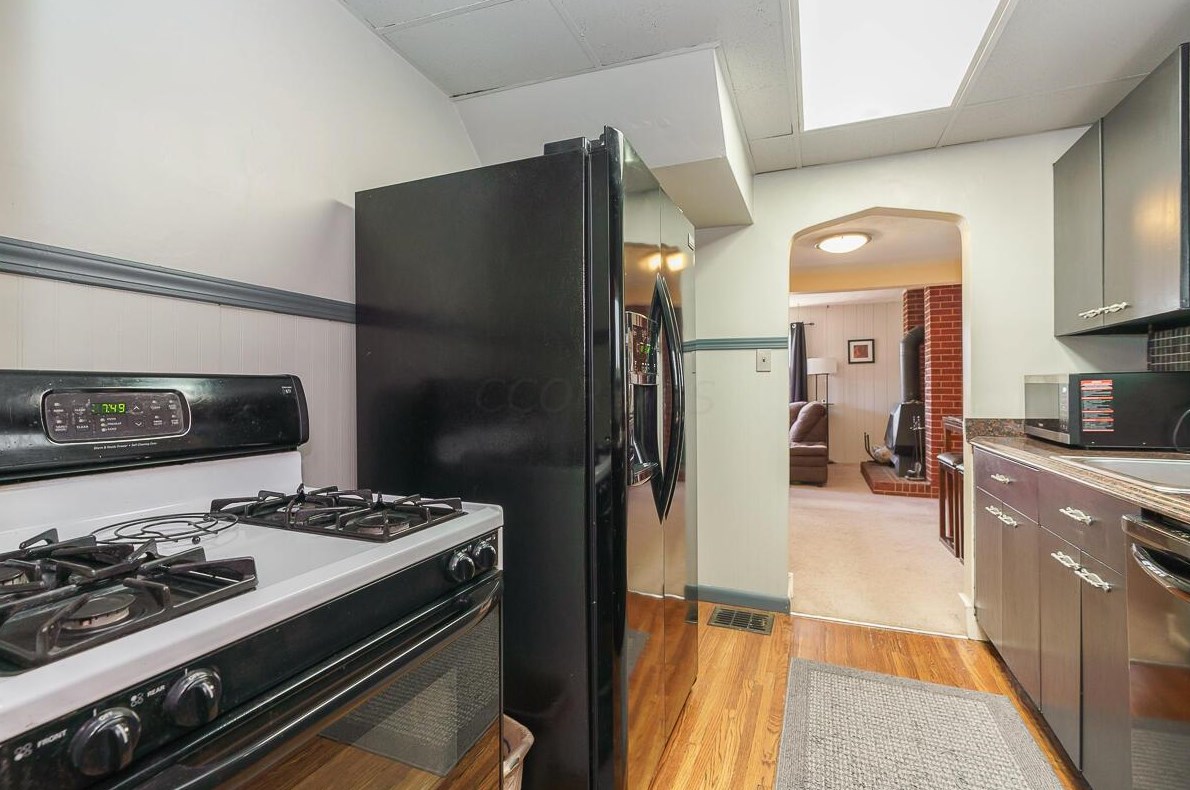 432 Binns Blvd, Columbus OH 43204-2508 exterior