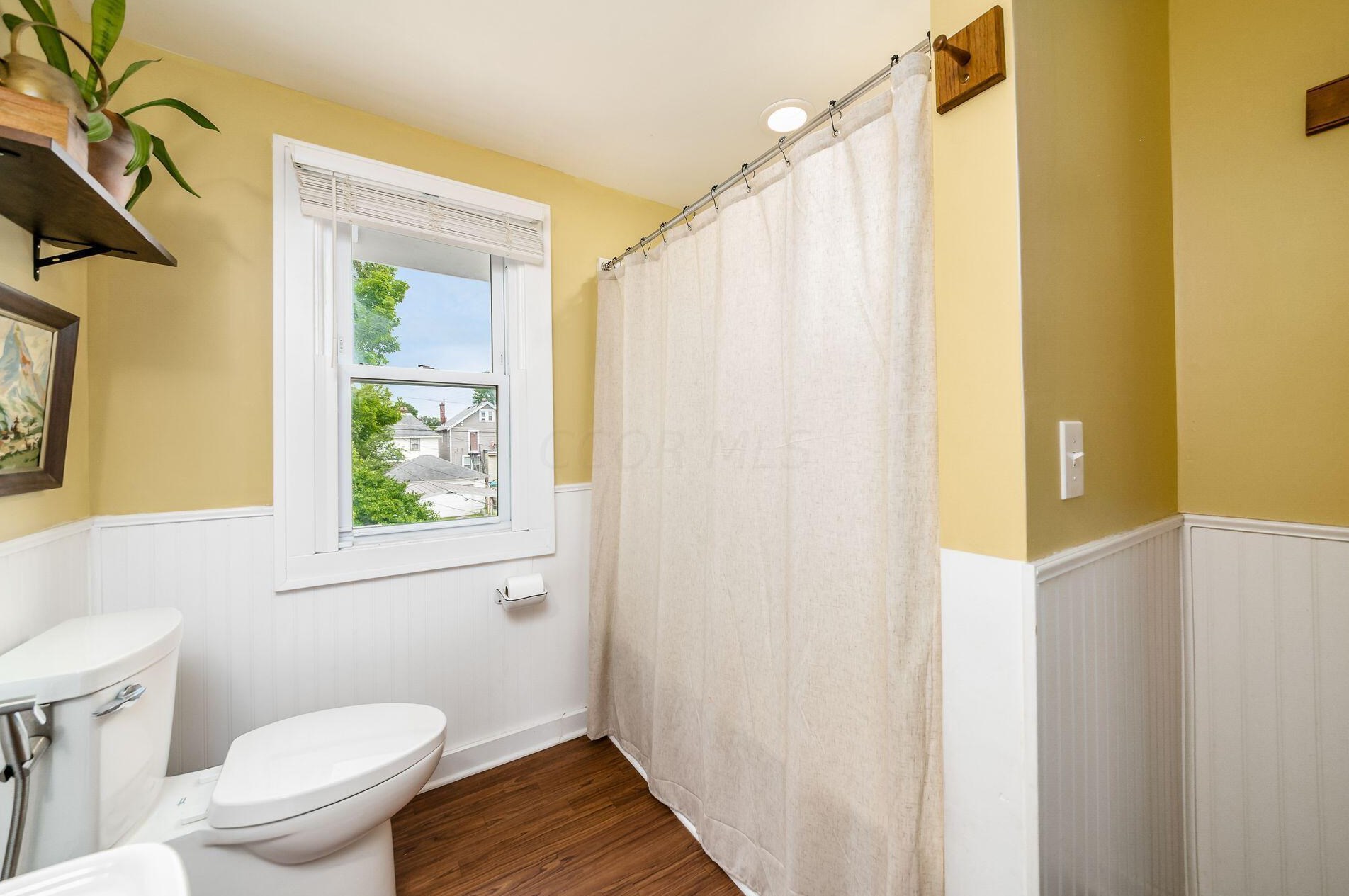 2391 Glenmawr Ave, Columbus OH  43202-3106 exterior