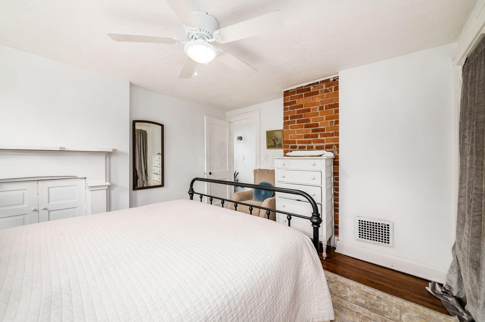 2391 Glenmawr Ave, Columbus OH  43202-3106 exterior